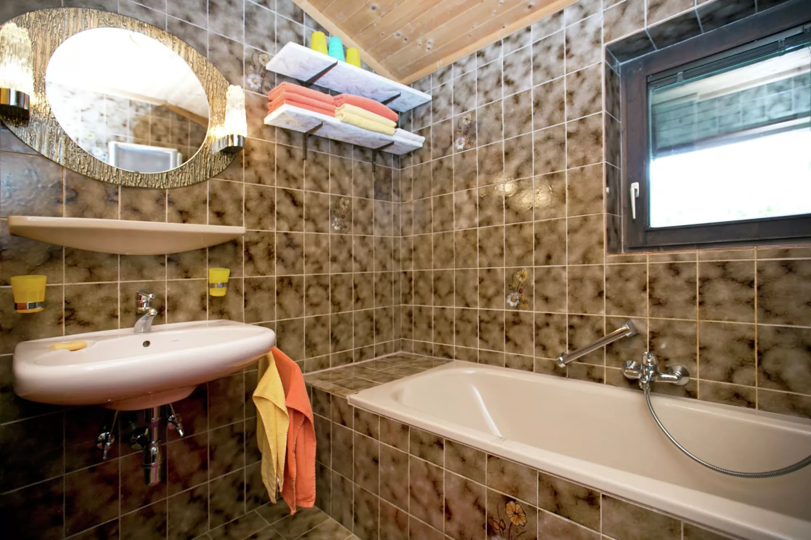 Chalet Madreit-Bathroom