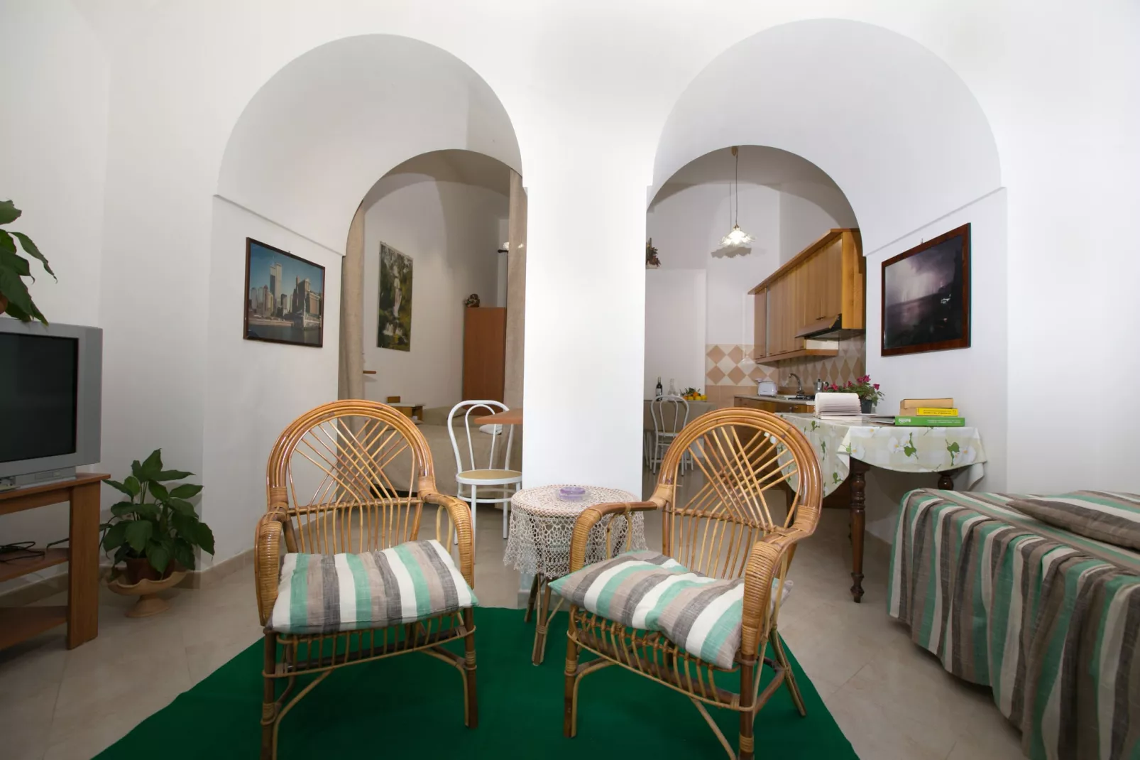 Rosa-Living room
