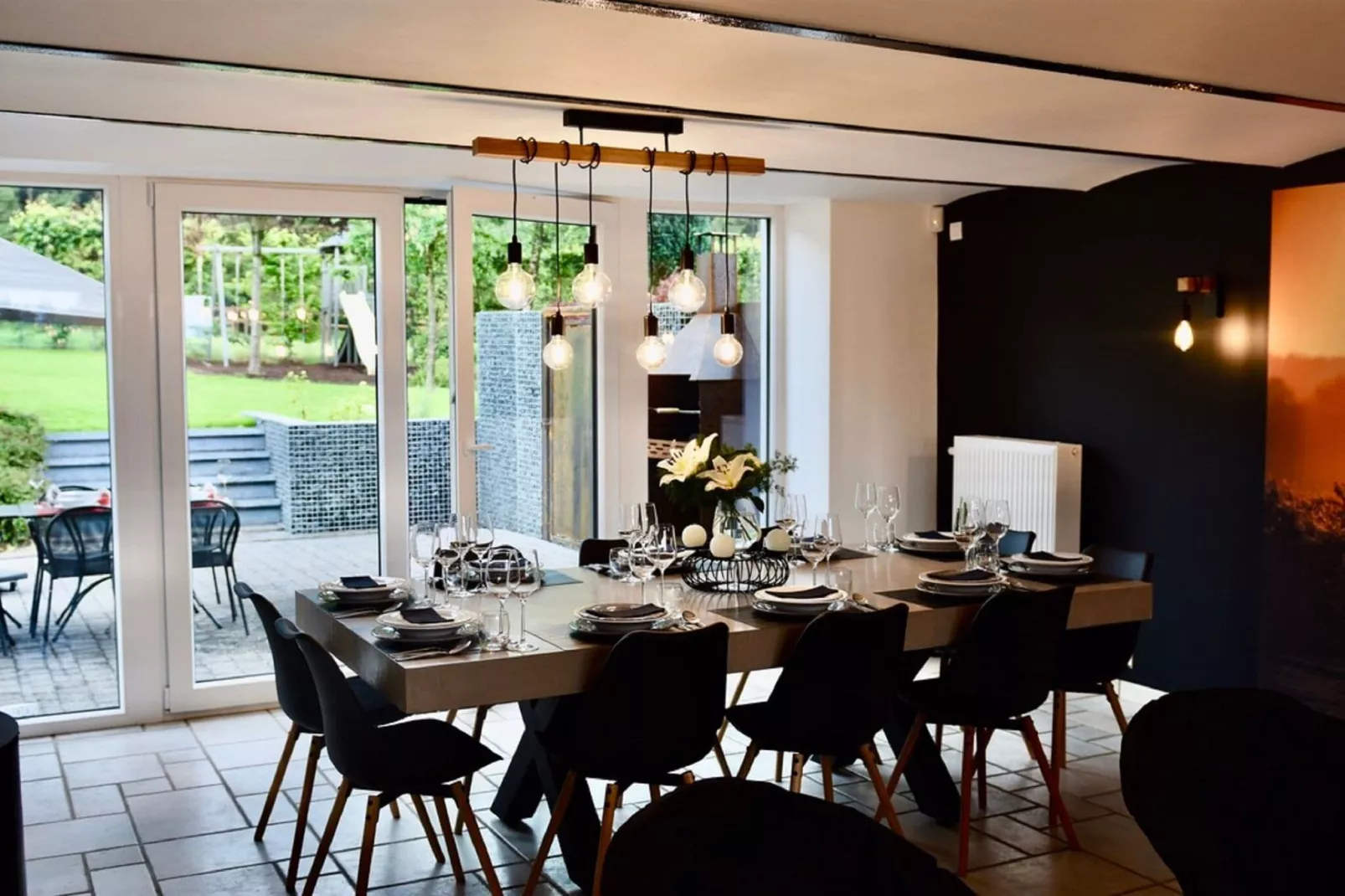 Au Pas de Cerf-Dining room