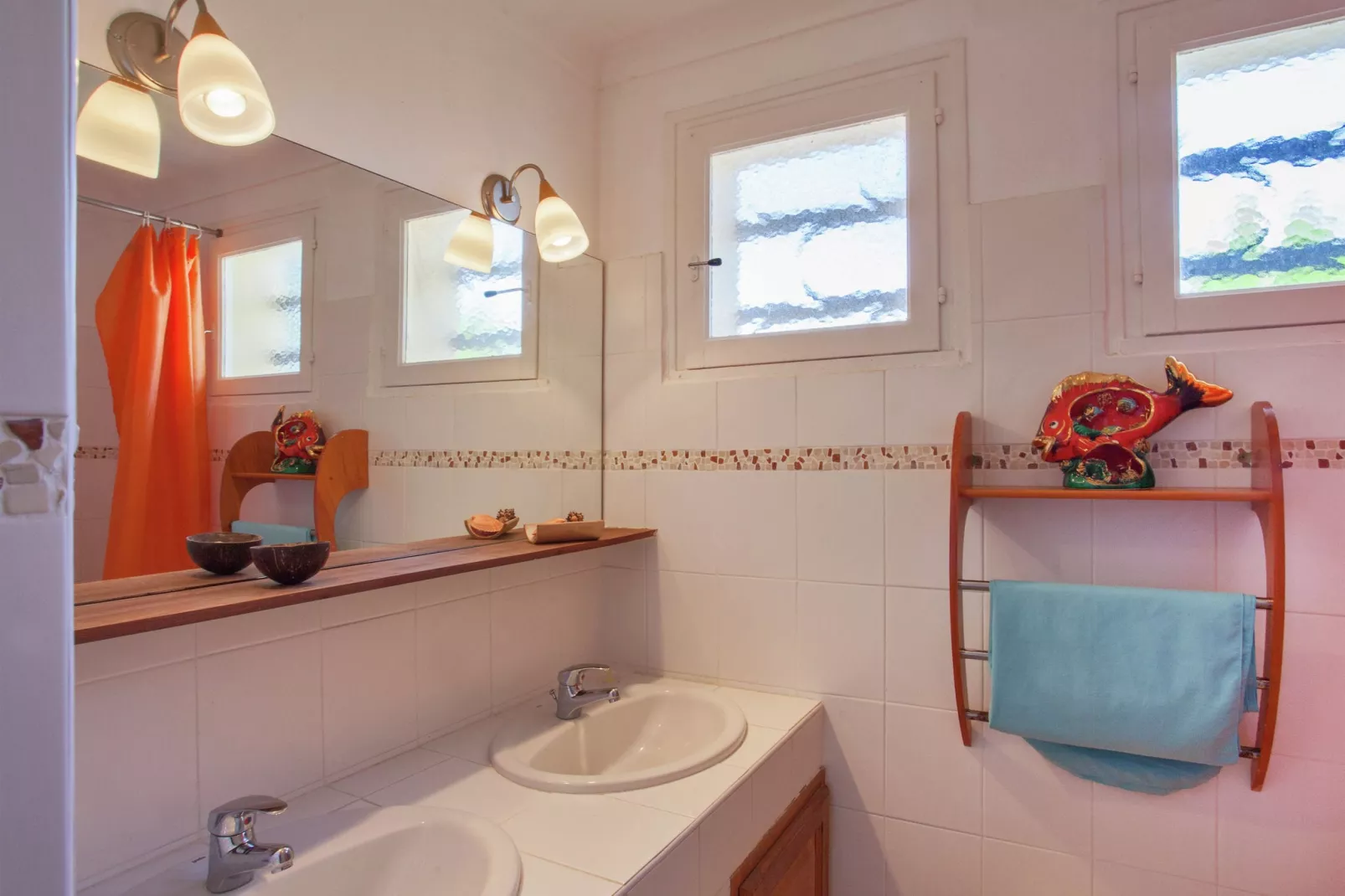 Les Nereides-Bathroom