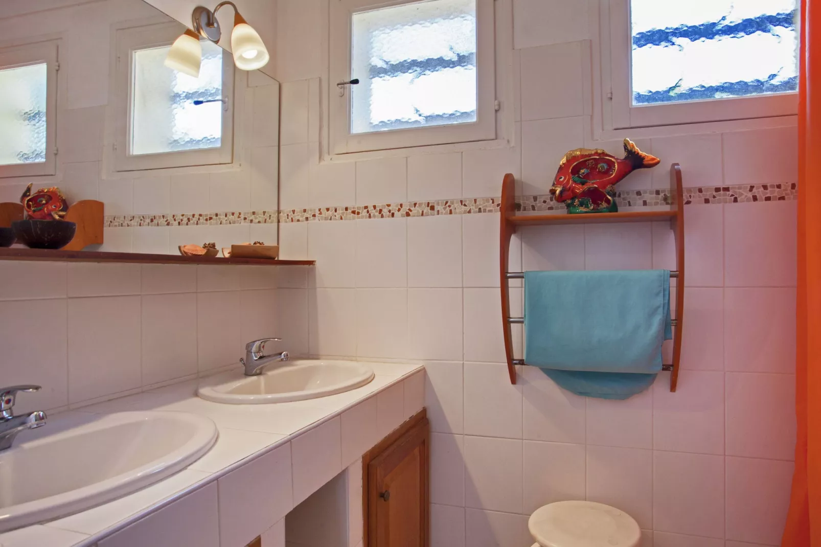 Les Nereides-Bathroom