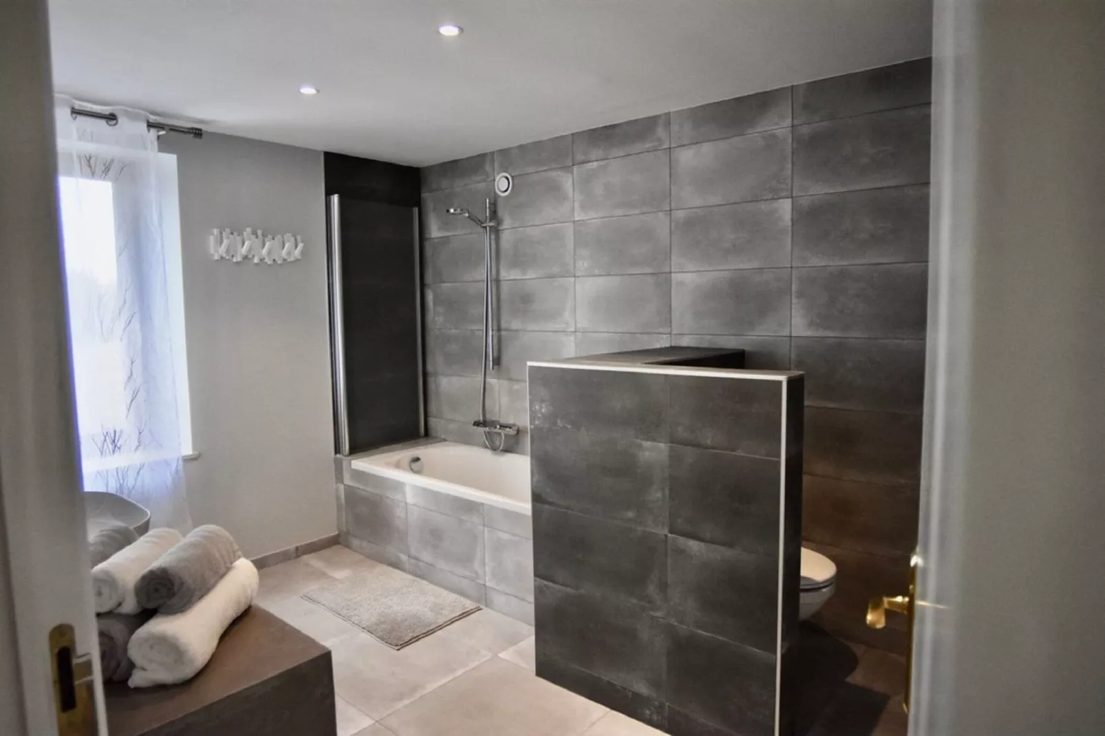 Au Pas de Cerf-Bathroom