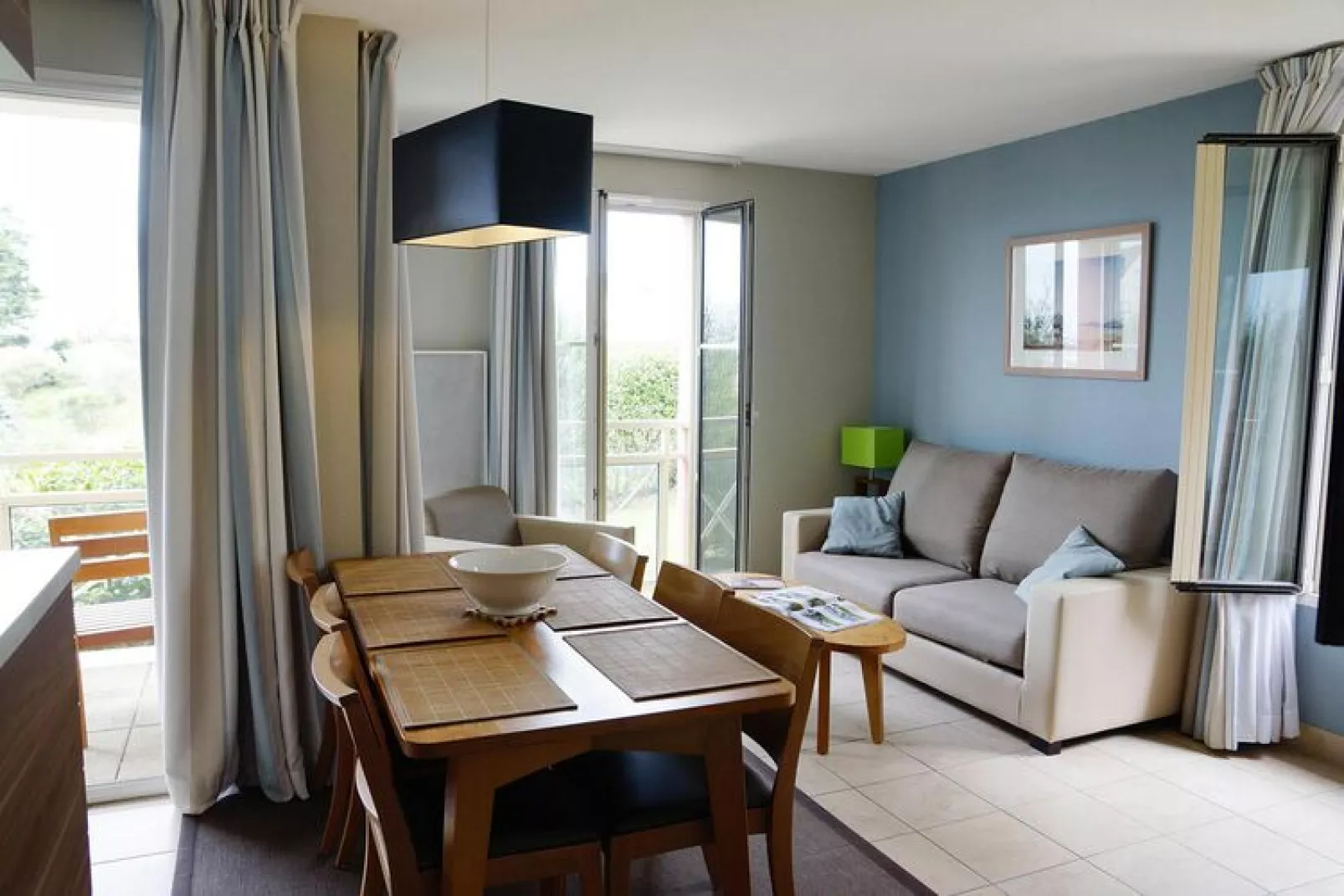 Residence Reine Marine St Malo // app 2 pc latéral 4 pers vue mer-Wohnzimmer