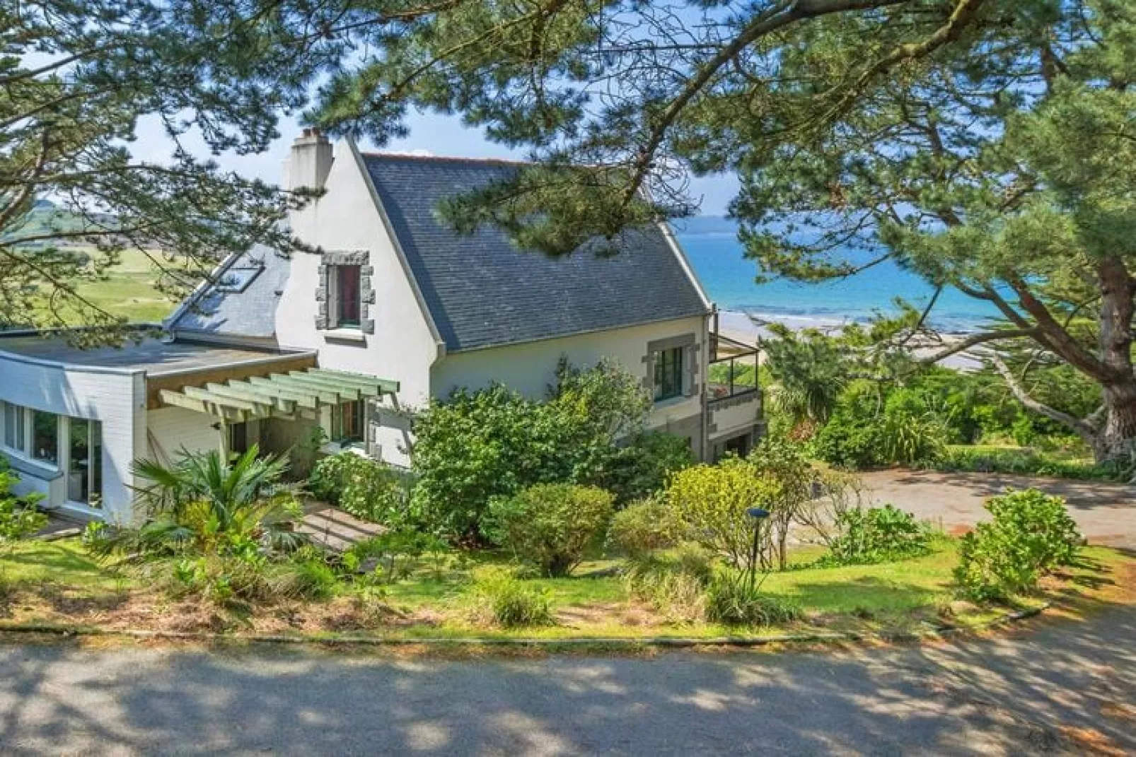 Holiday home Locquirec-Exterior summer