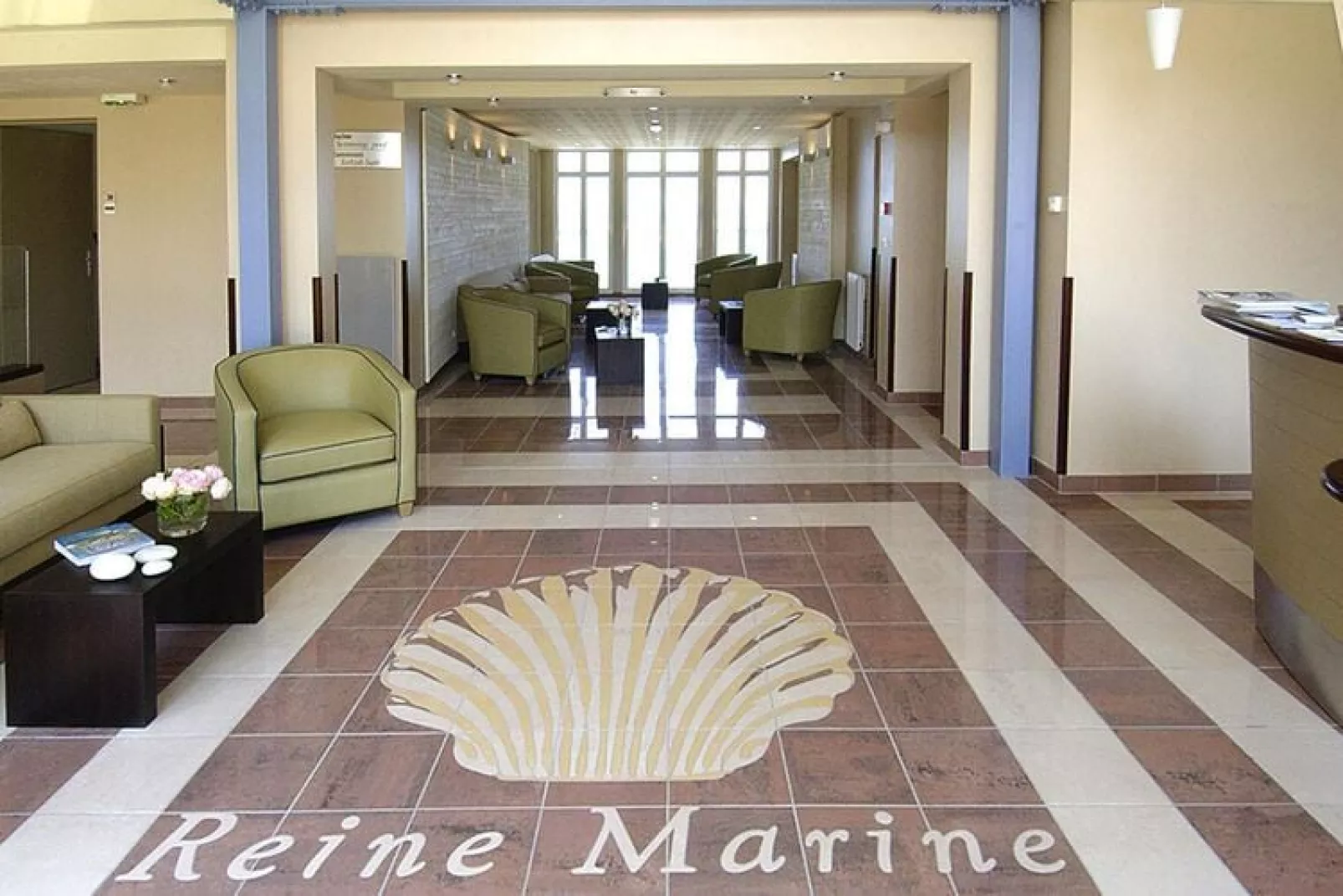 Residence Reine Marine St Malo // Apt 3 pc 6 pers pleine vue mer-Wohnzimmer