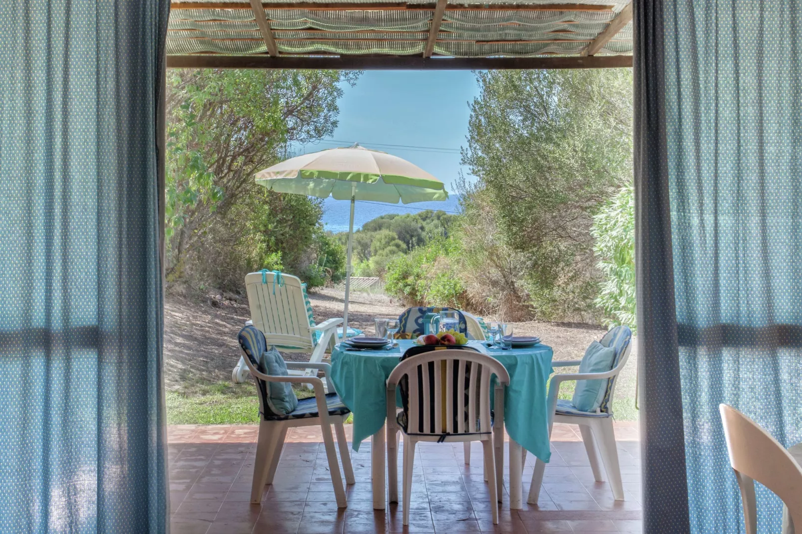 Les Neireides II-Terrace balcony