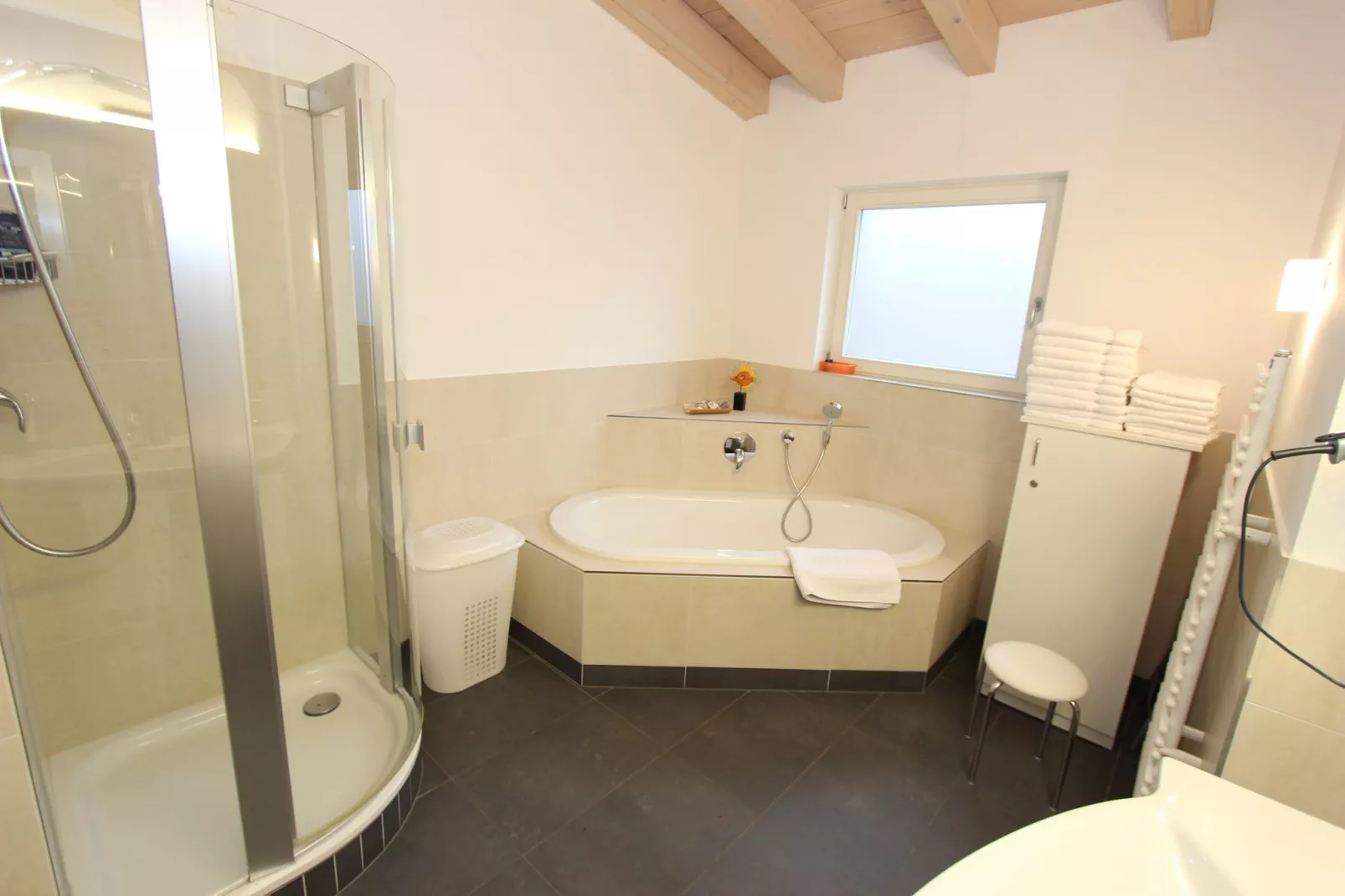 Penthouse an der Piste-Bathroom
