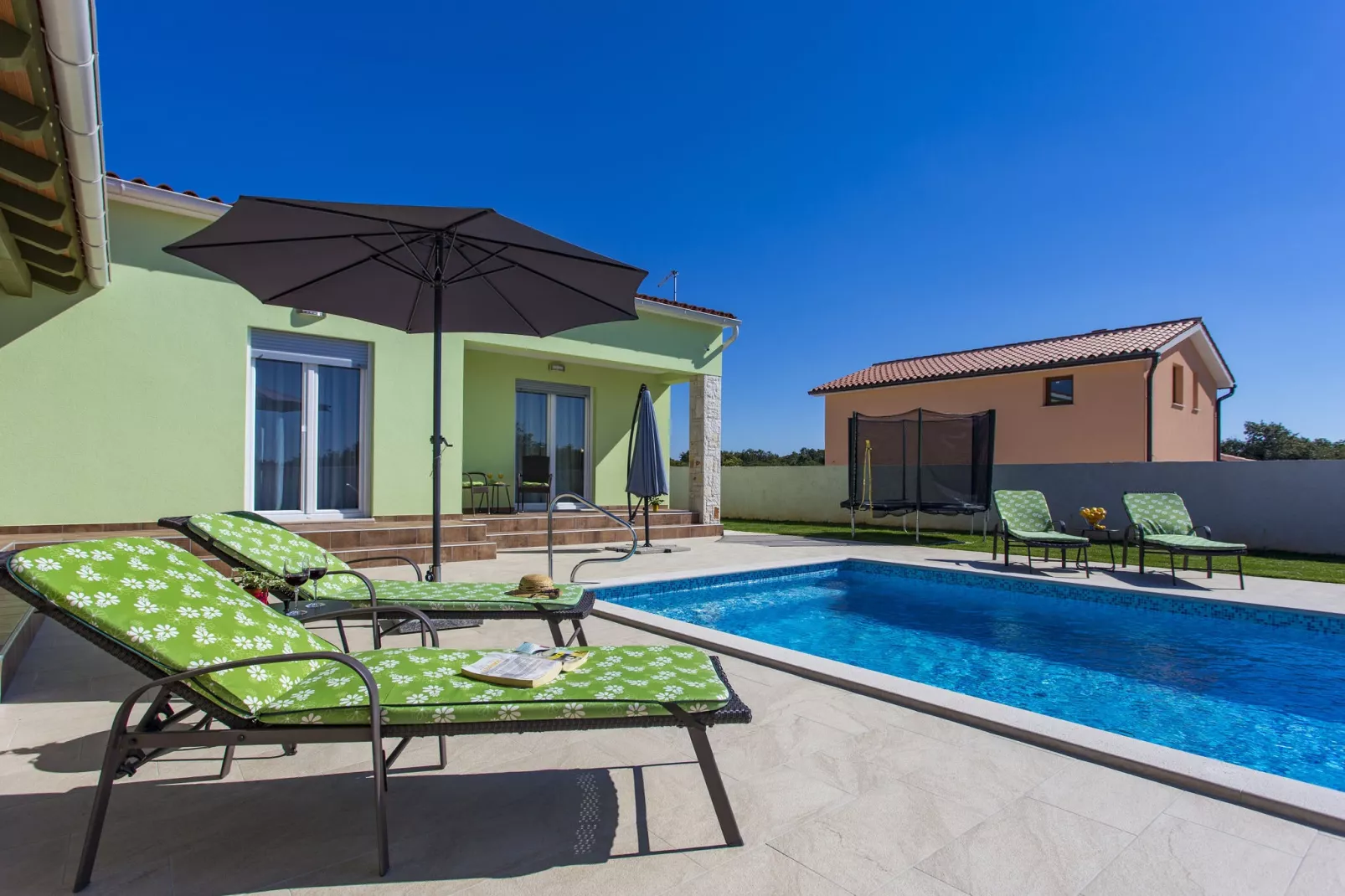 Cali-Pool