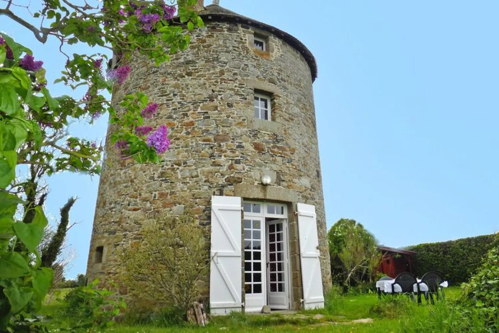 Mill Cherrueix-Exterior summer