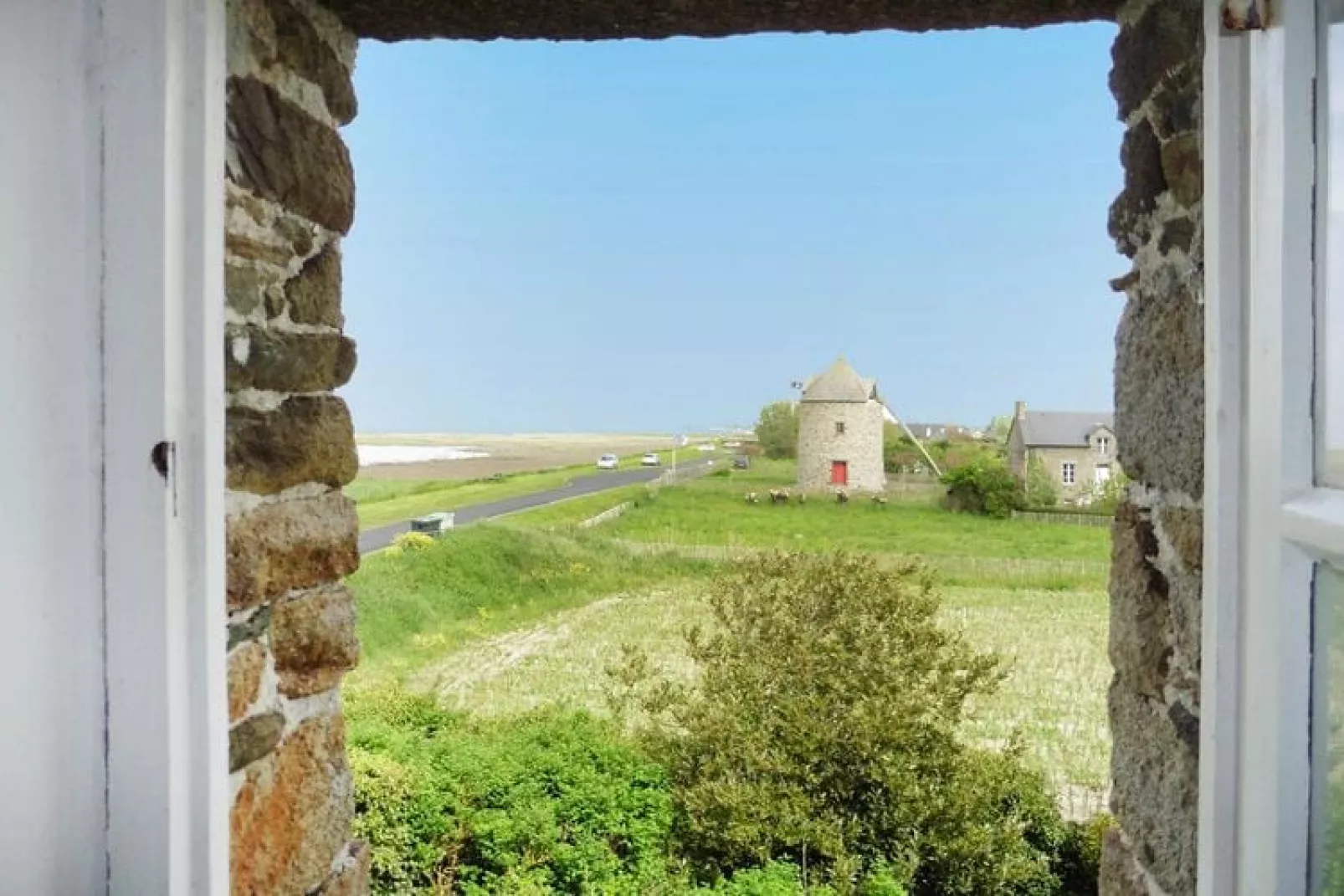 Mill Cherrueix-View summer