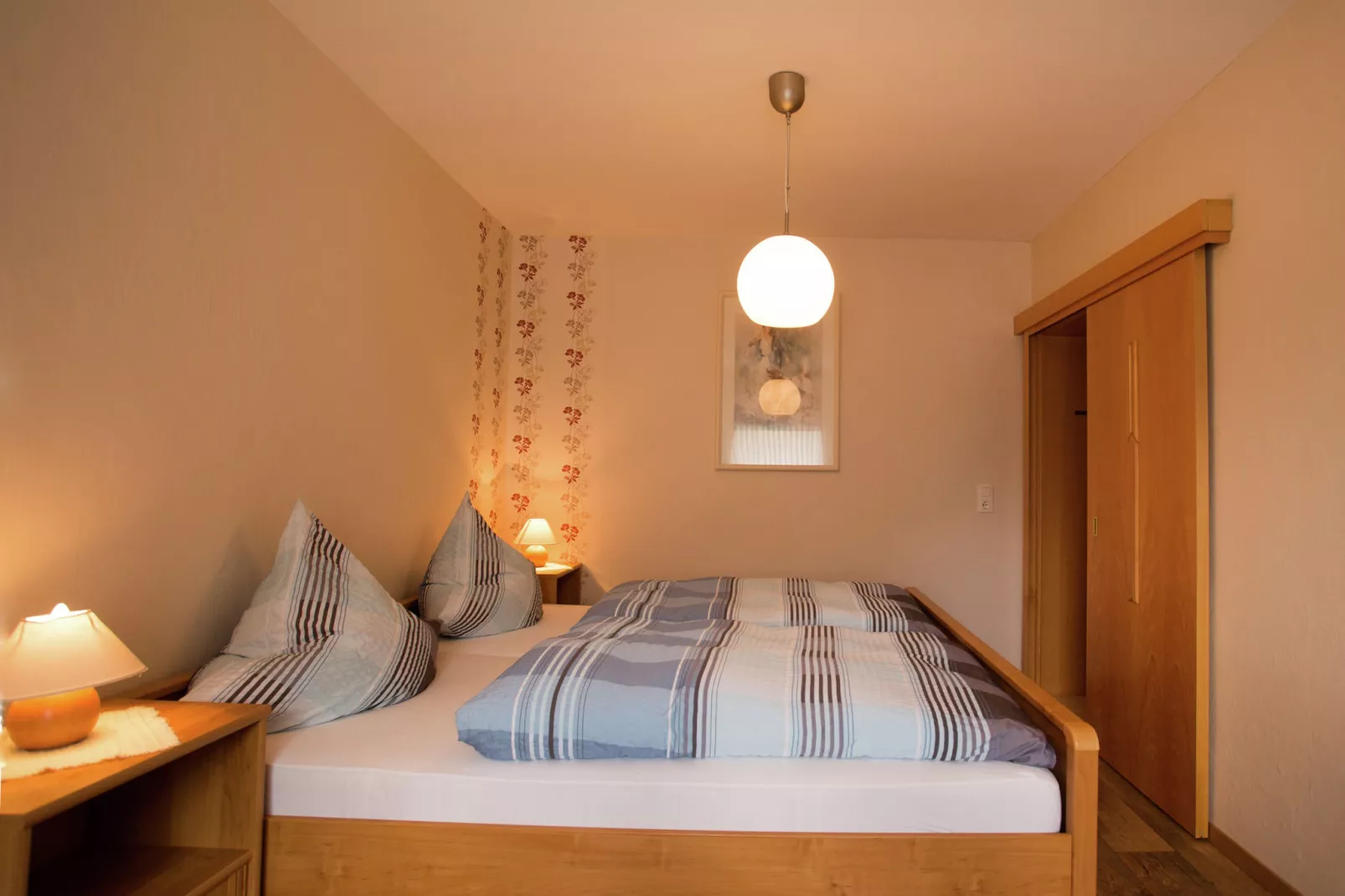 Medebach-Bedroom