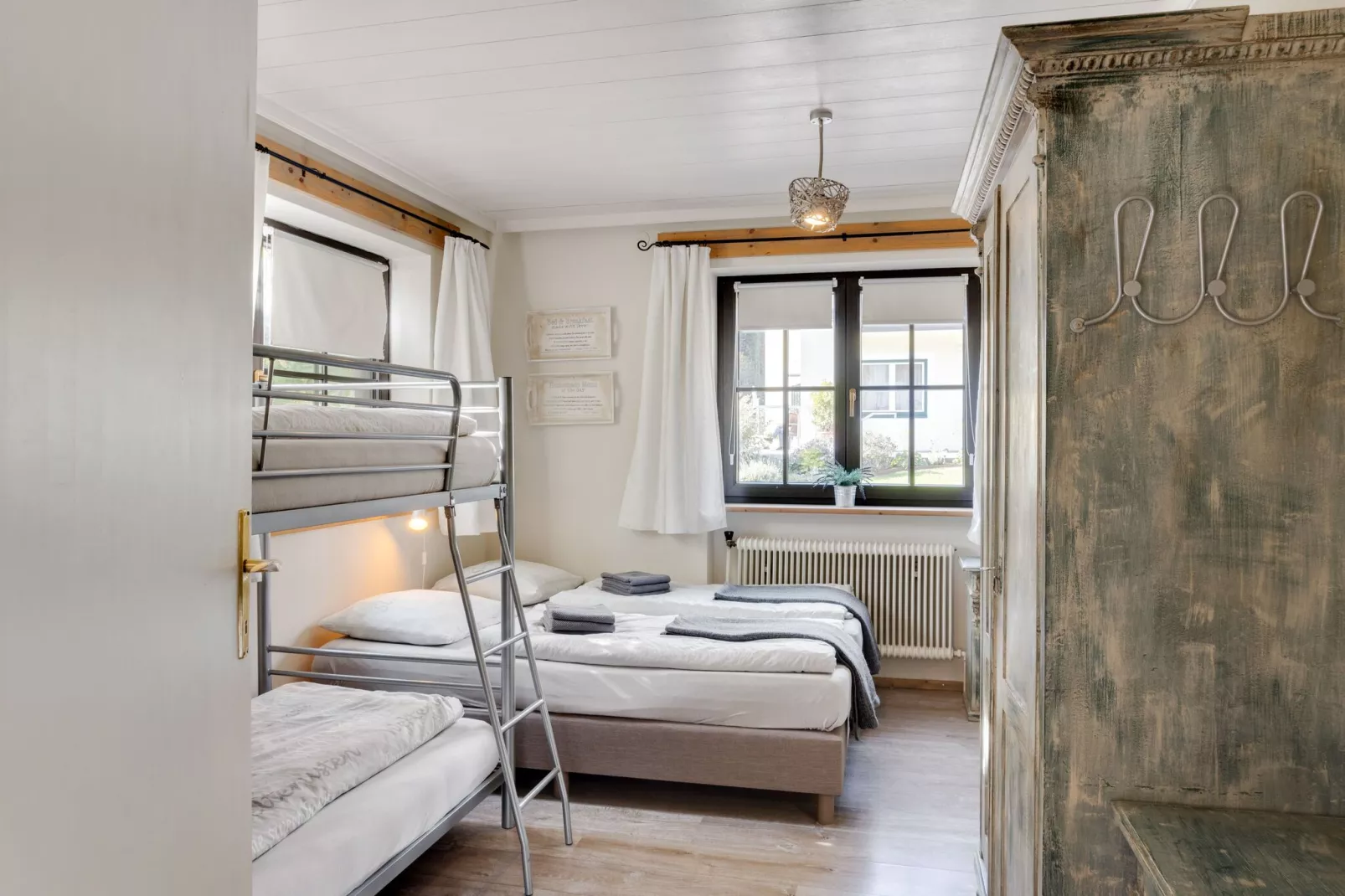 Chalet-Apartment Ullach A-Bedroom