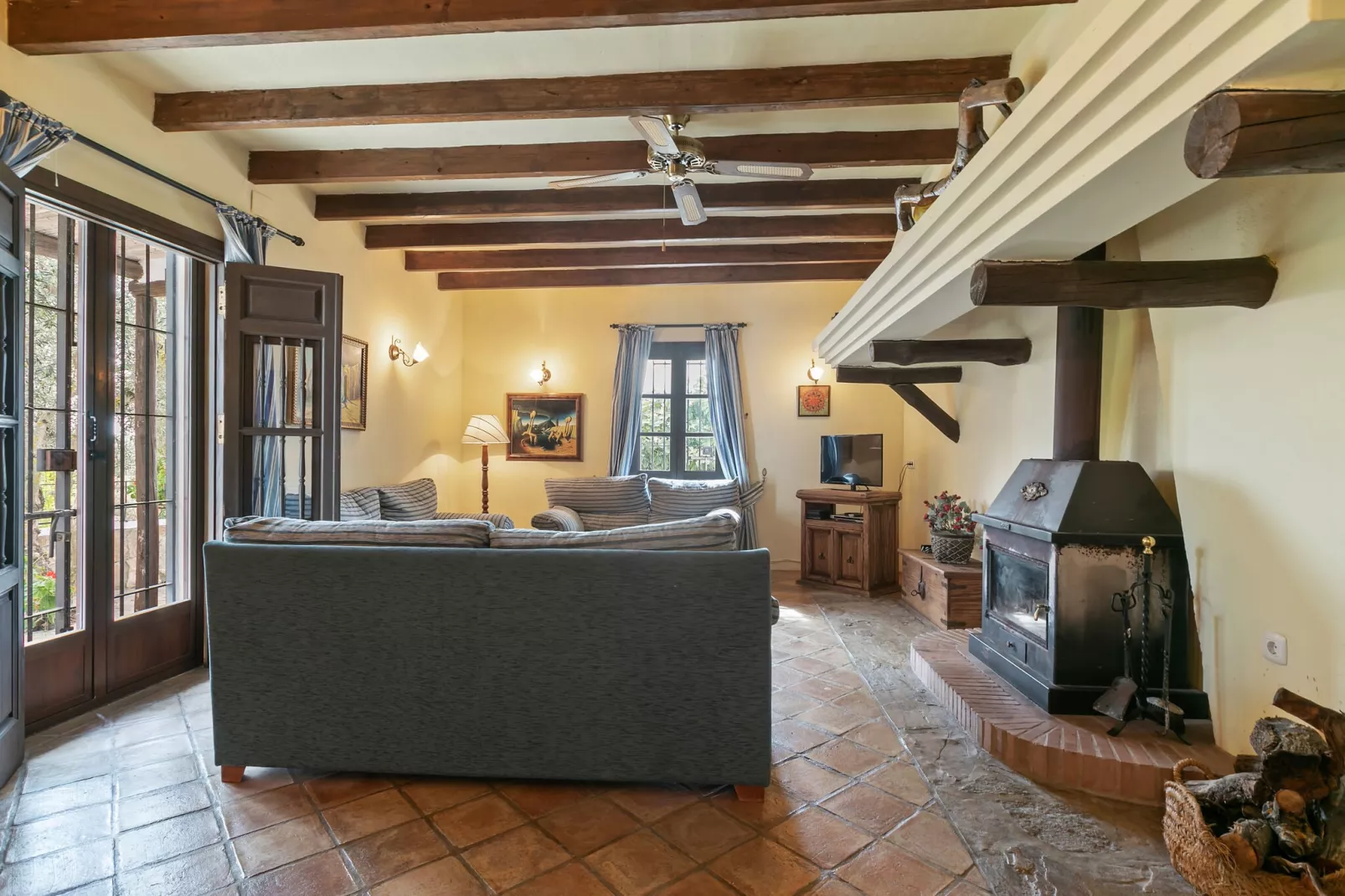 Cortijo Los Olivos-Living room