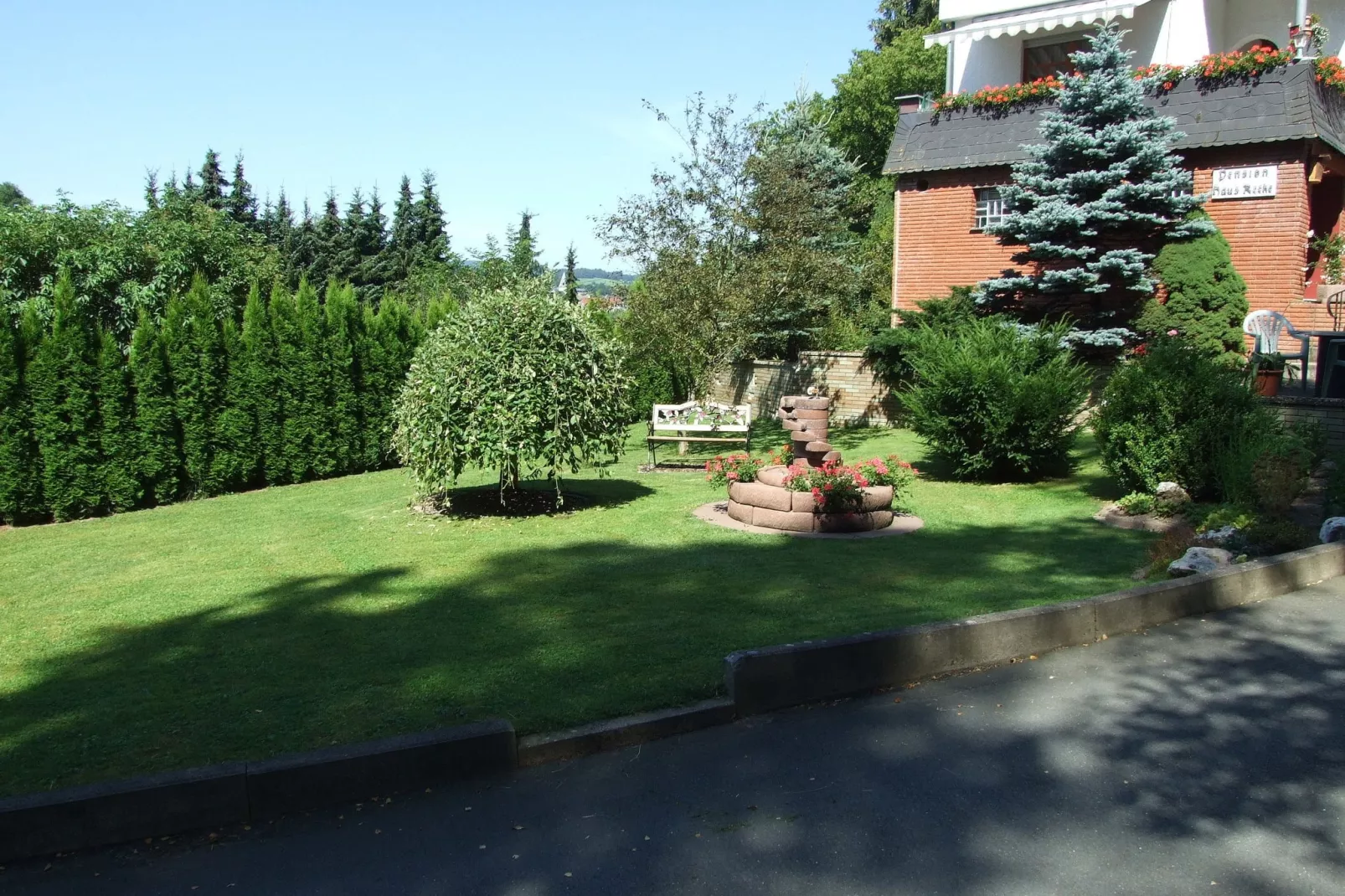 Medebach-Gardens summer
