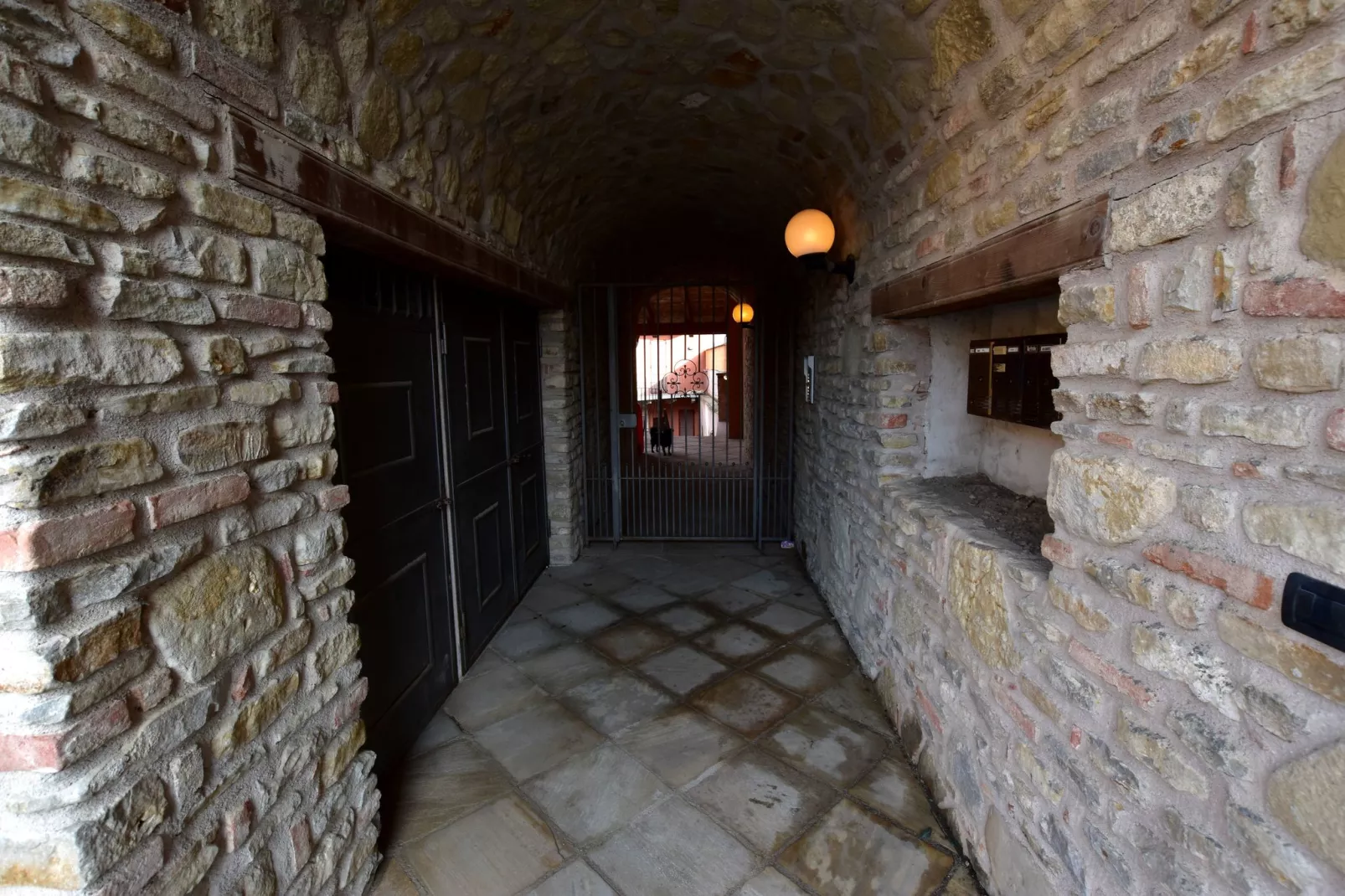 La Torre-Hall & reception