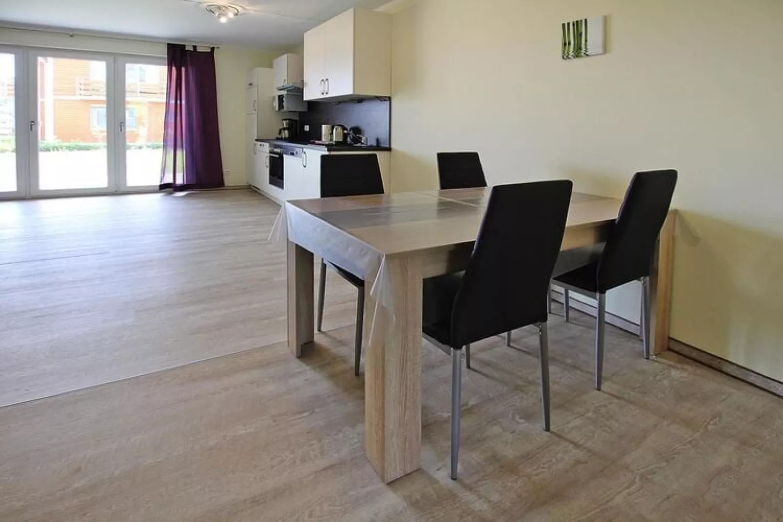 Reihenhaus Hafenflair / Haus 4 / Wohnungen 13 und 15-Dining room