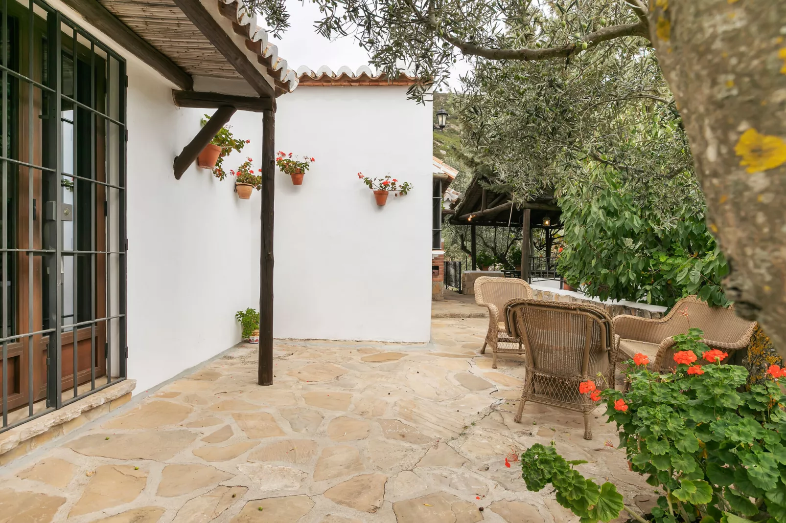 Cortijo Los Olivos-Terrace balcony