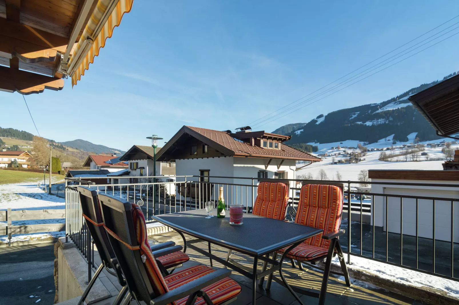 Reinie-Terrace balcony