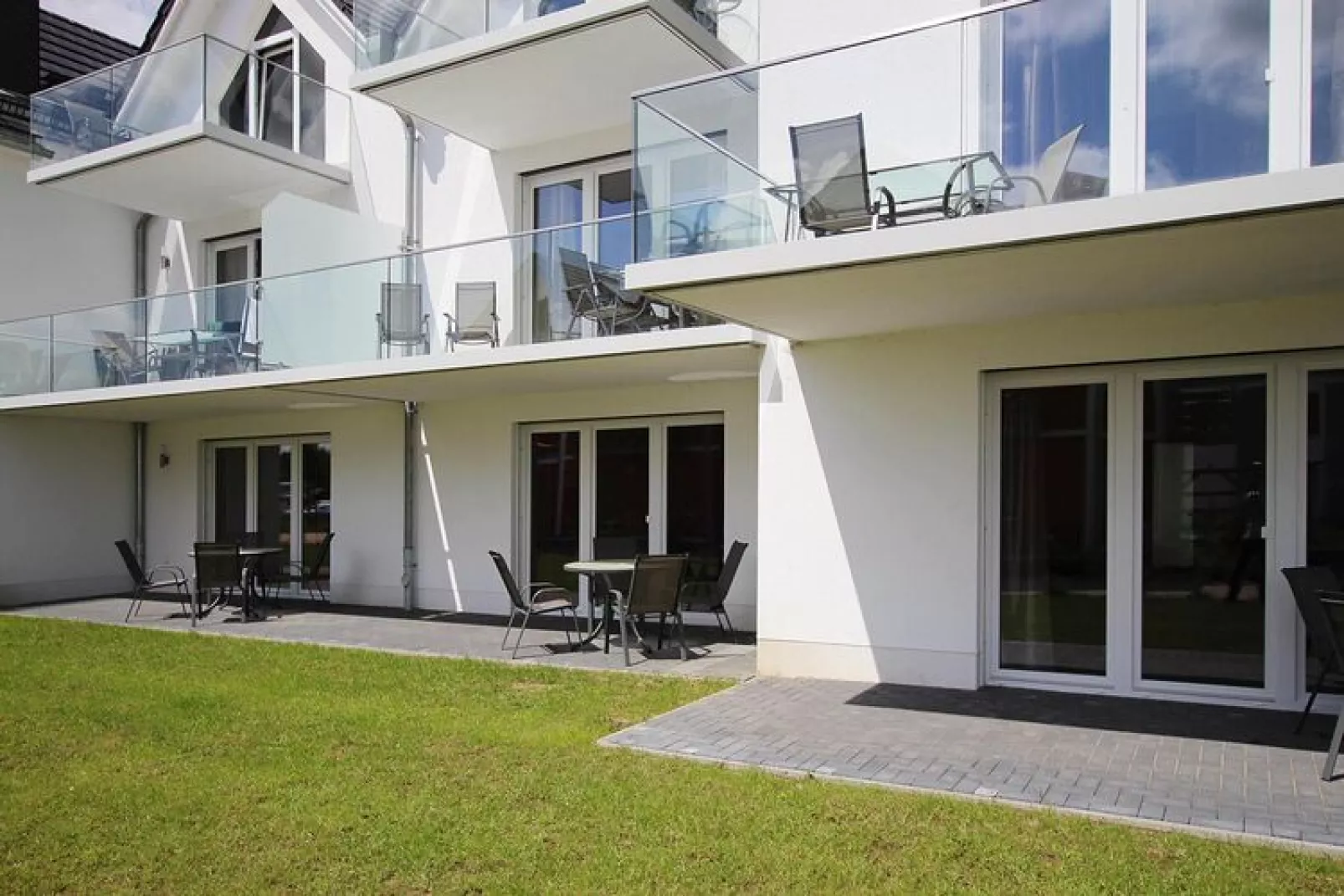 Reihenhaus Hafenflair / Haus 4 / Wohnungen 13 und 15-Exterior summer