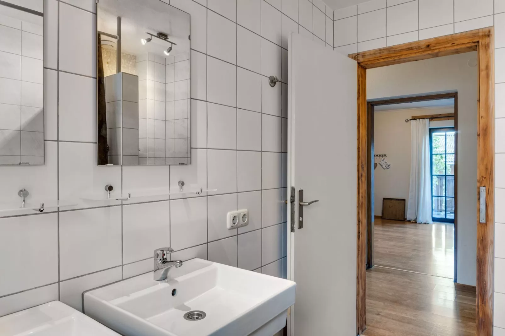 Chalet-Apartment Ullach B-Bathroom