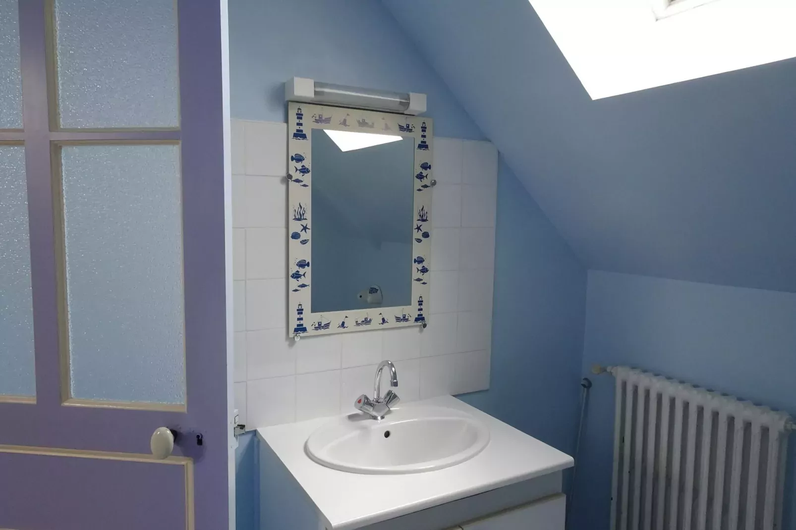 Holiday home Plourivo-Bathroom