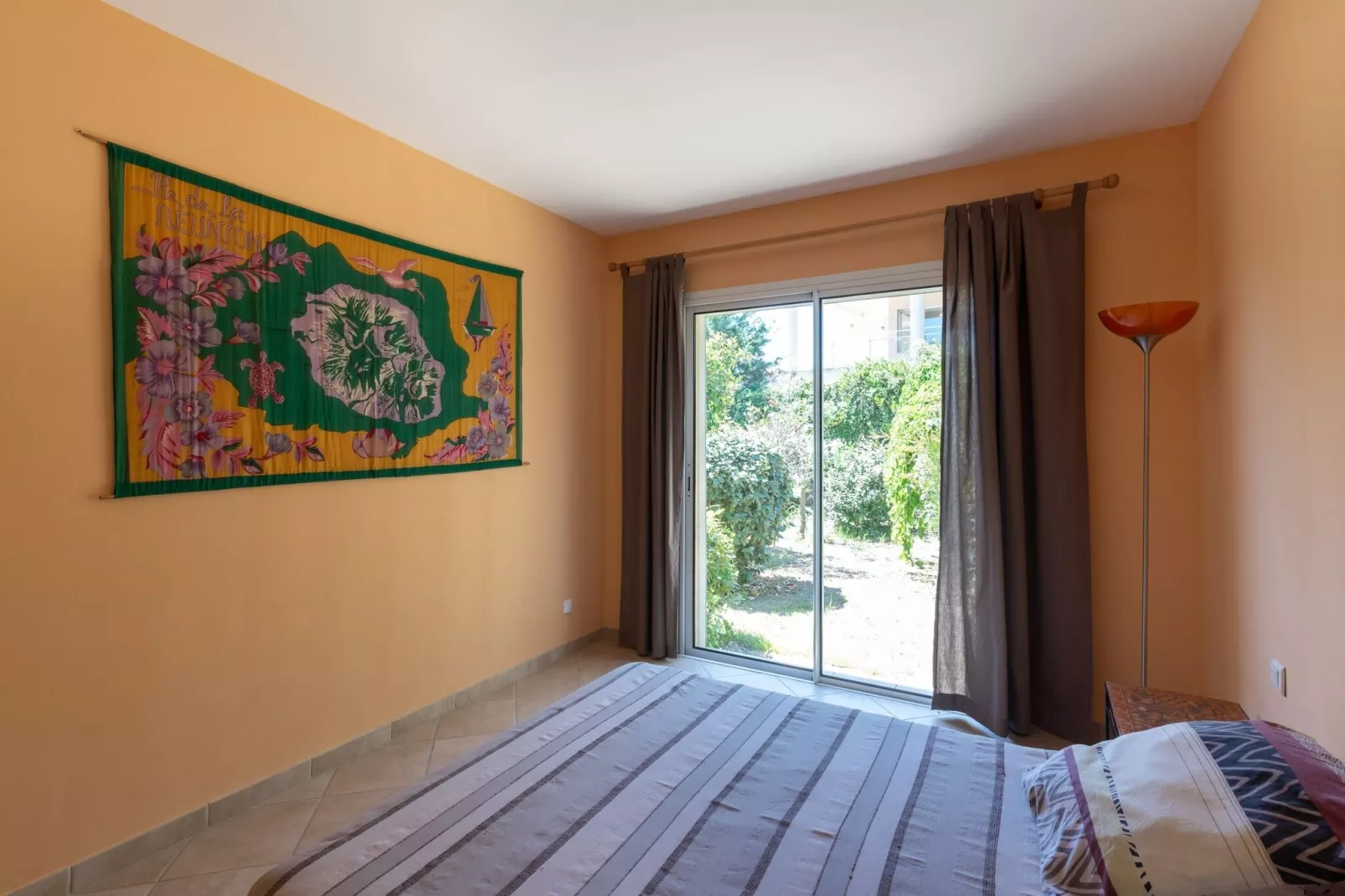 Jaune-Chambre