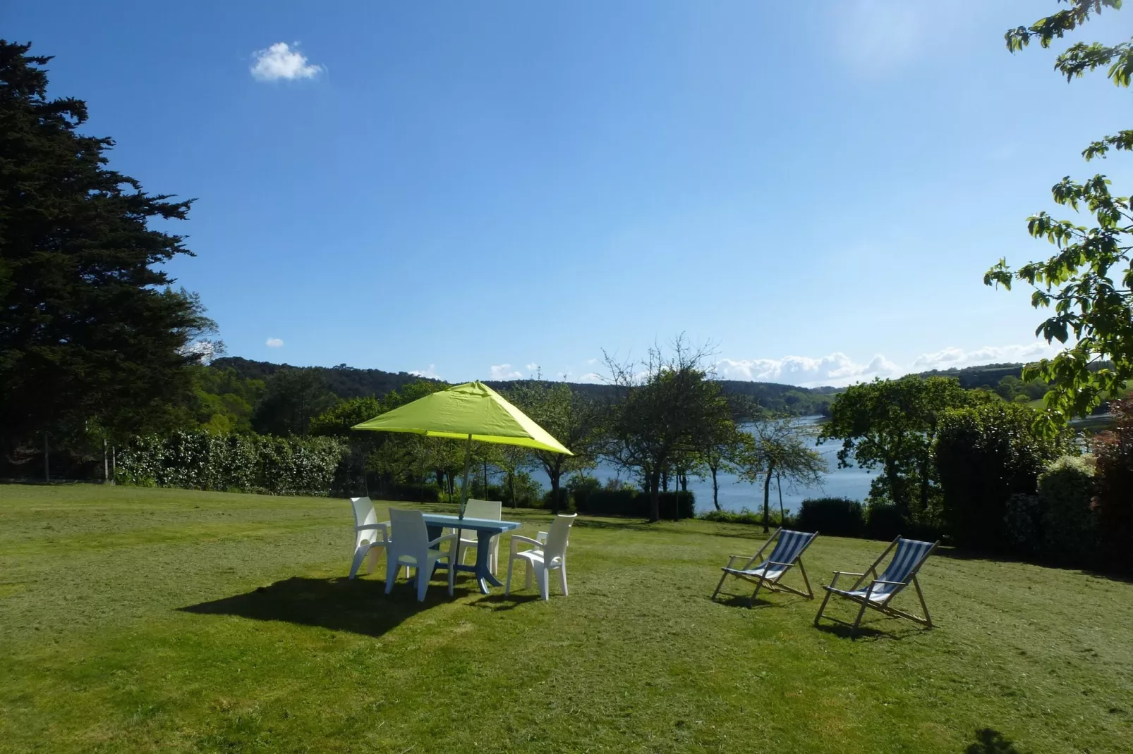 Holiday home Plourivo-Gardens in summer