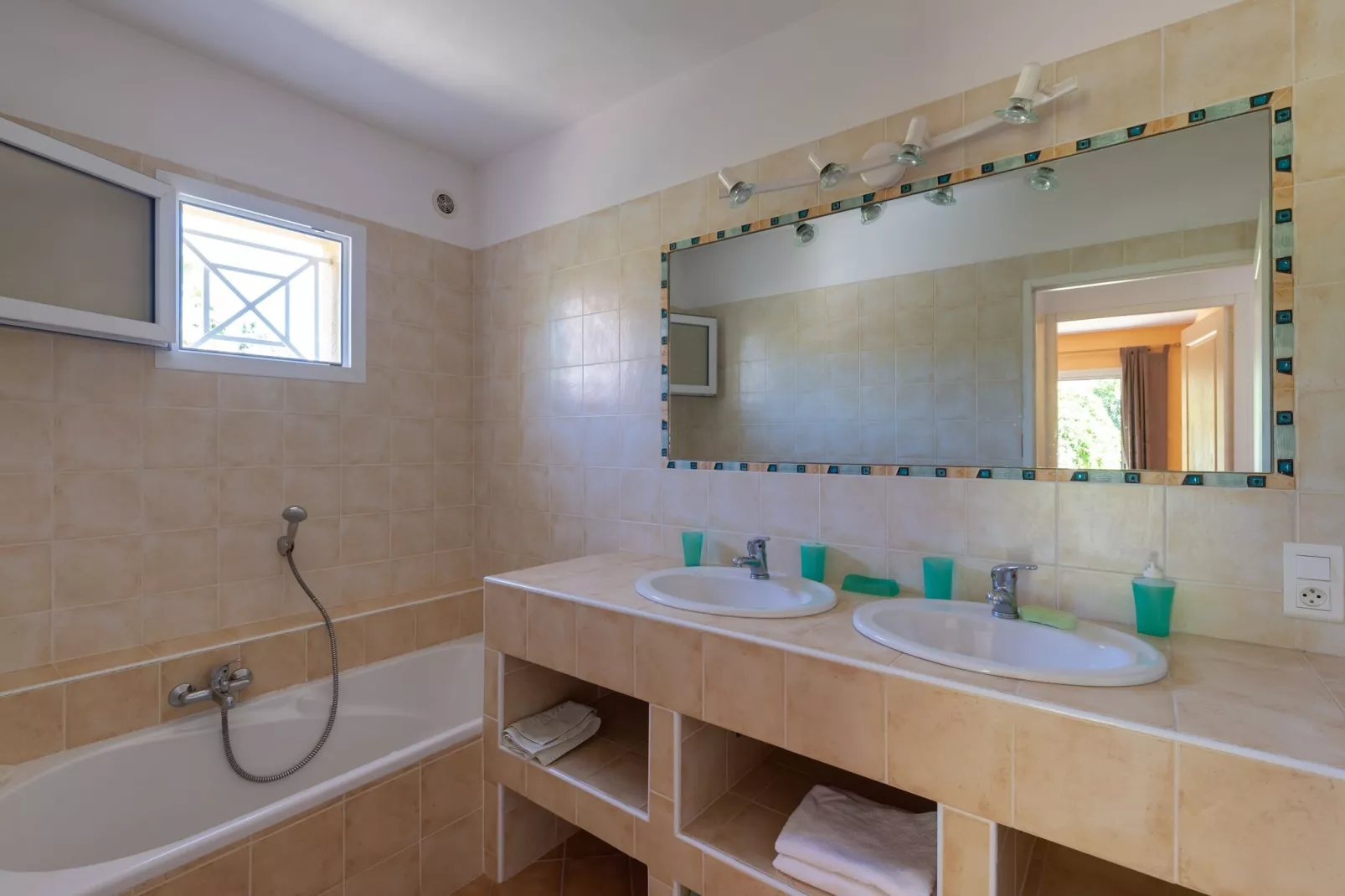 Jaune-Salle de bain