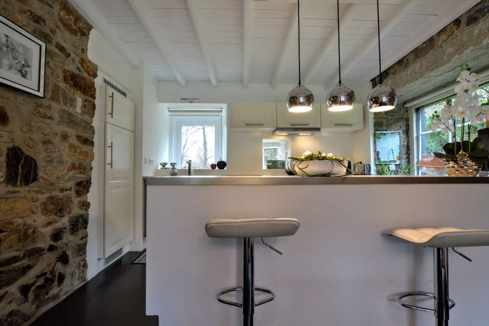 Pierreuse-Kitchen