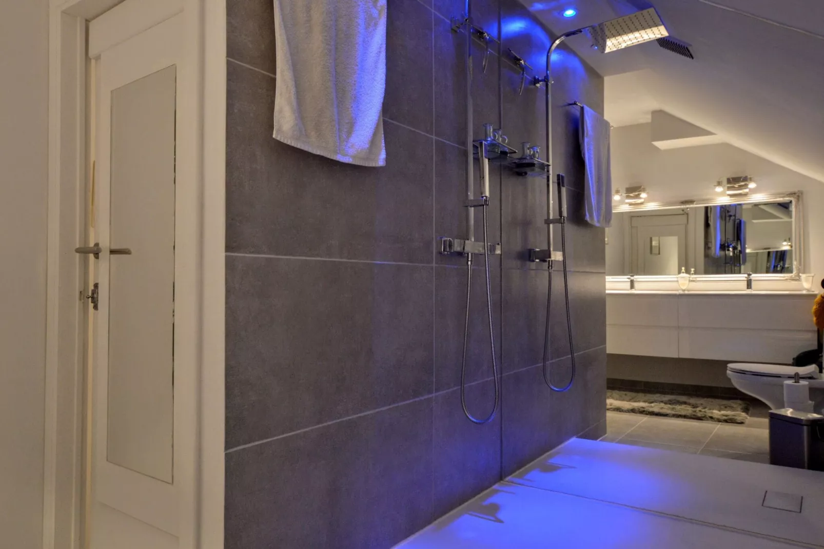 Pierreuse-Bathroom