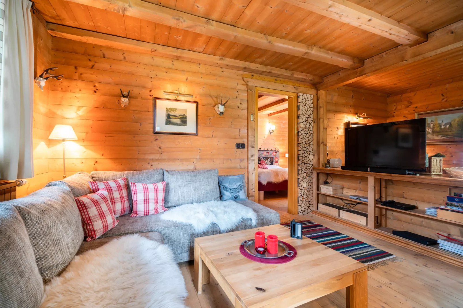 Chalet Leo-Living room