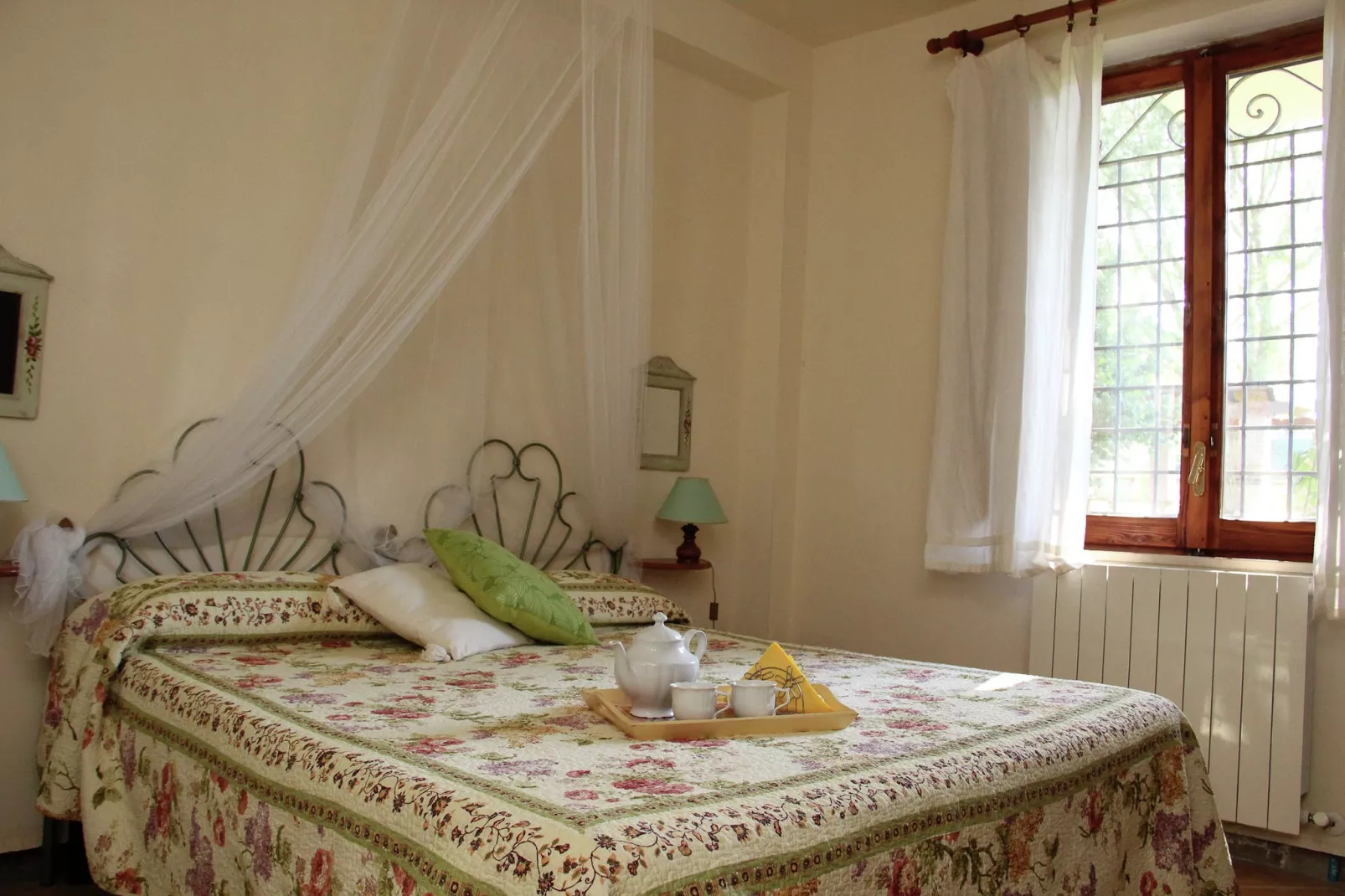 Salvia-Bedroom