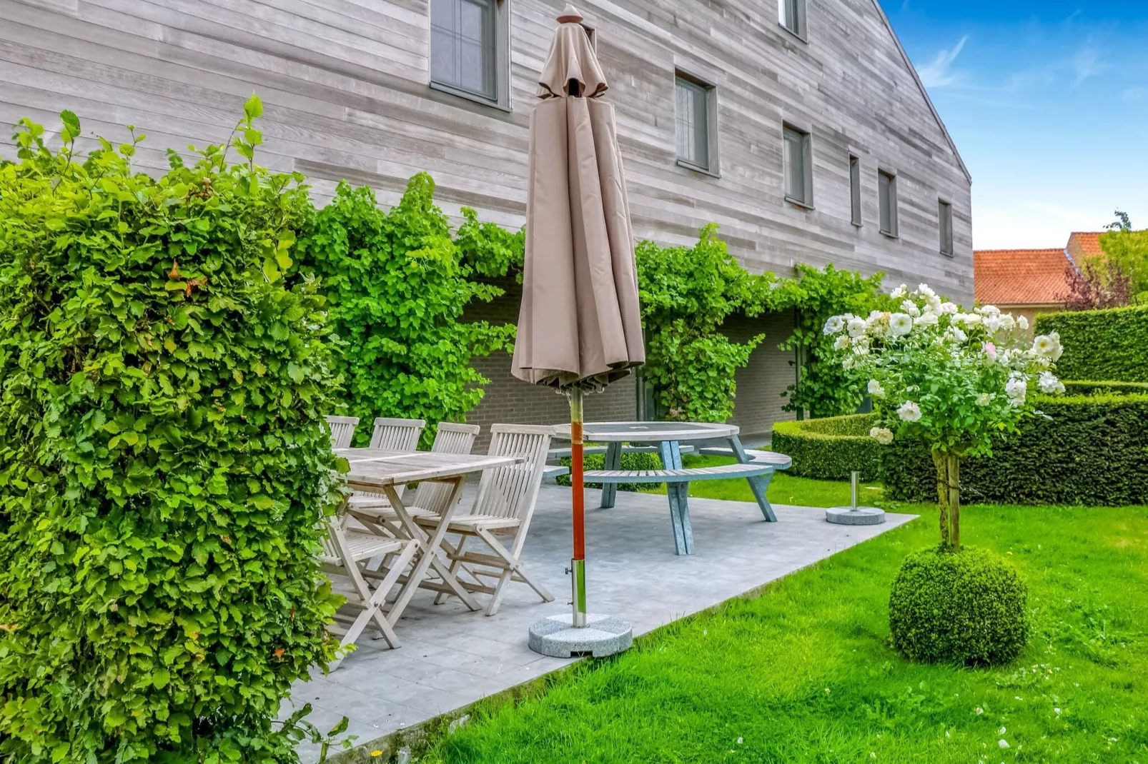 Bloesemhof Jonagold-Exterior summer