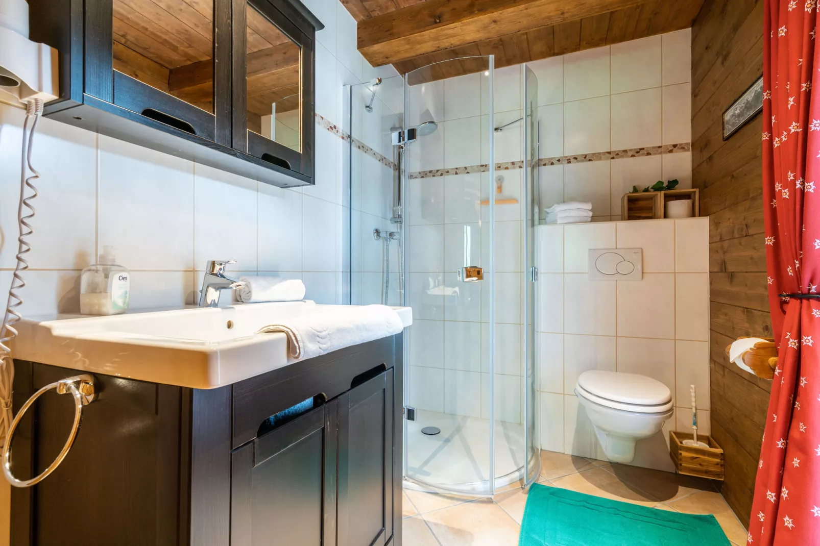 Chalet Leo-Bathroom