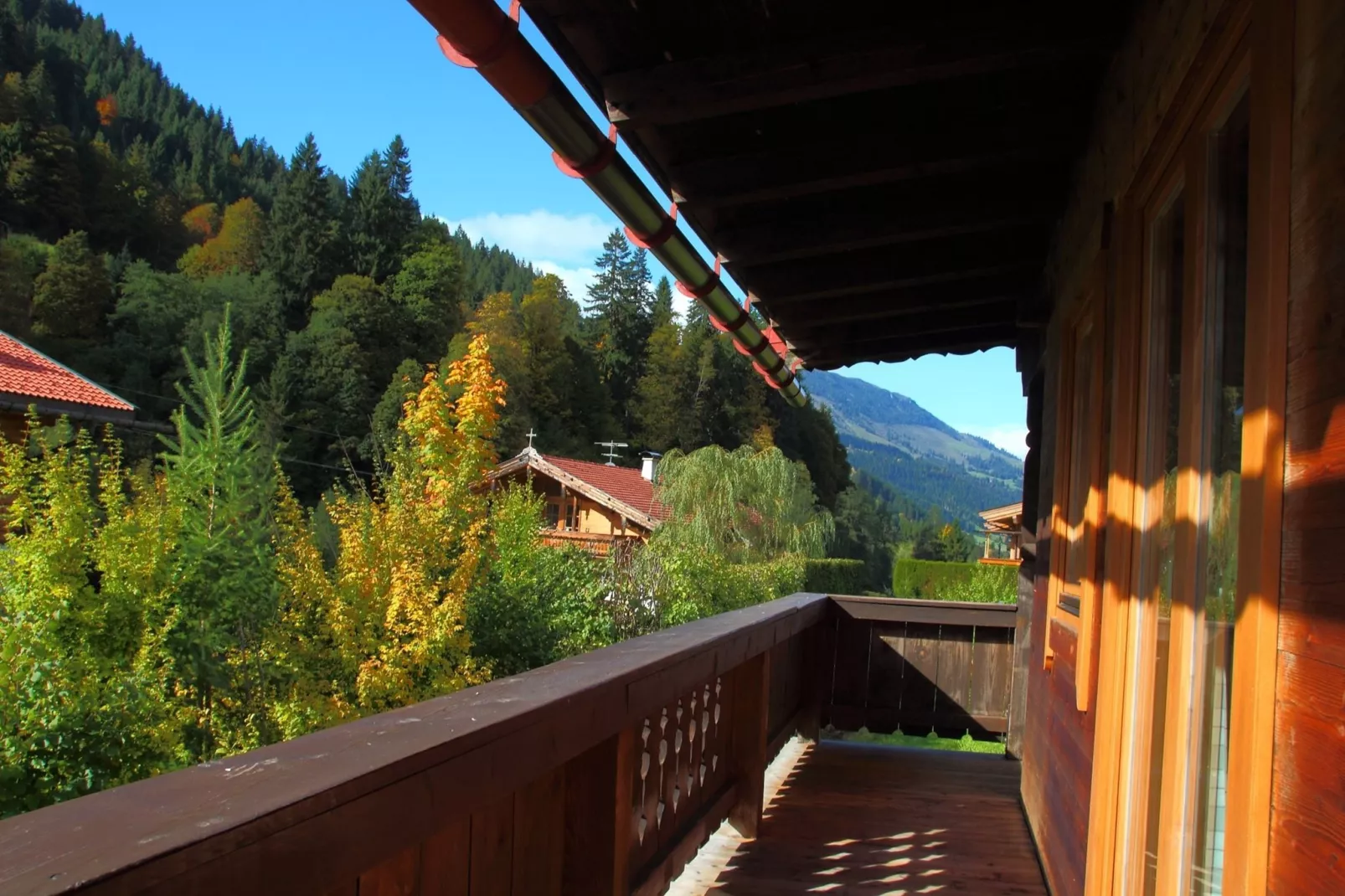 Chalet Leo-Terrace balcony