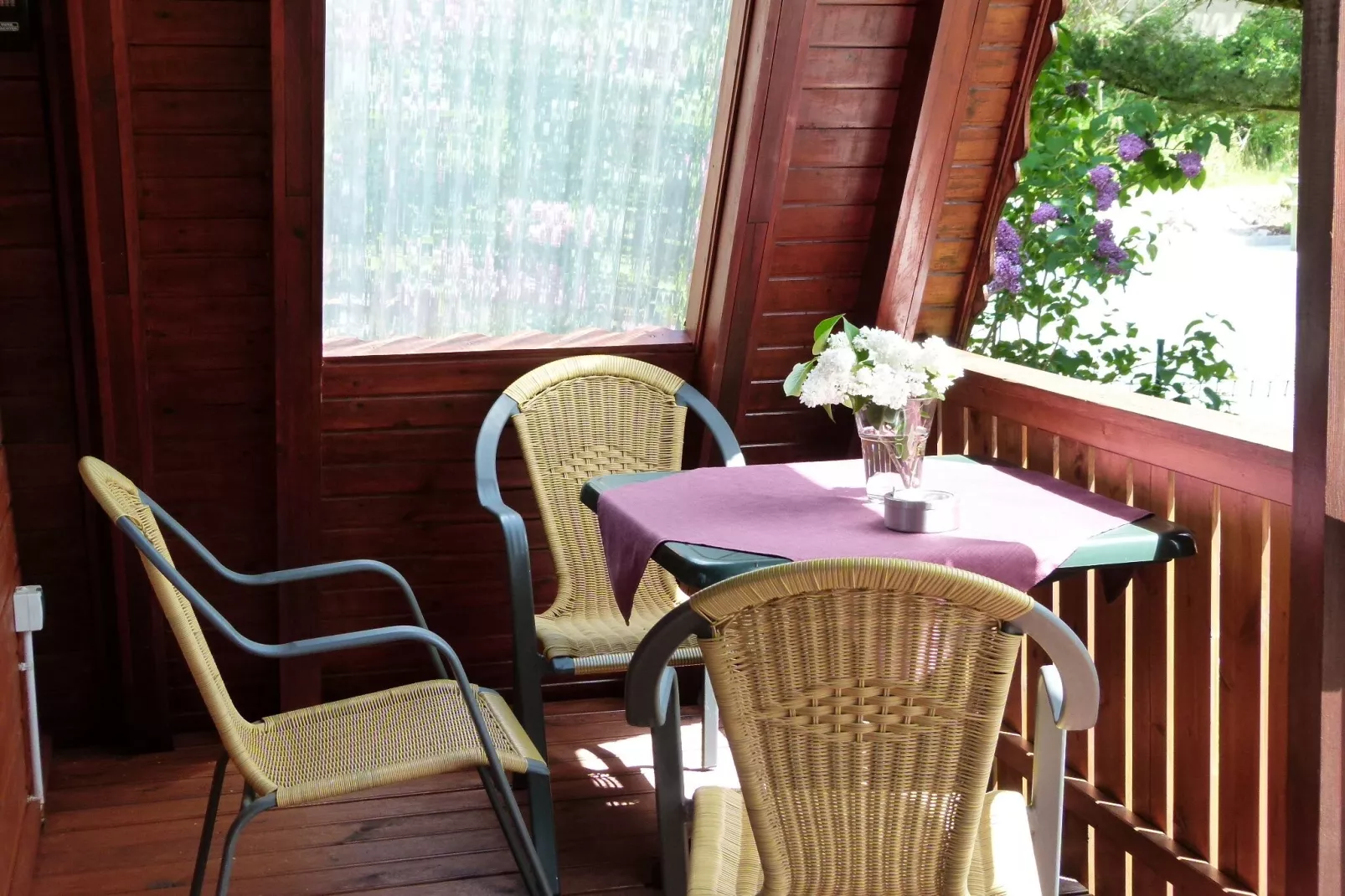 Christina-Terrace balcony