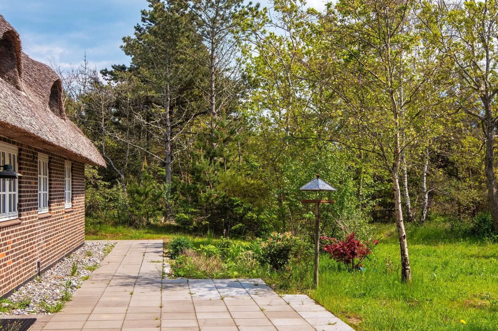 Enchanting Forest Retreat with Sauna-By Traum-View