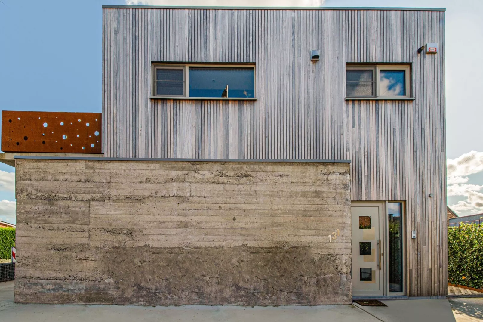 Bunker Richelle-Exterior summer