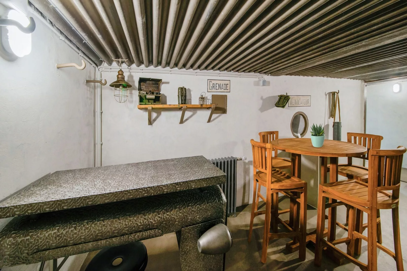 Bunker Richelle-Dining room