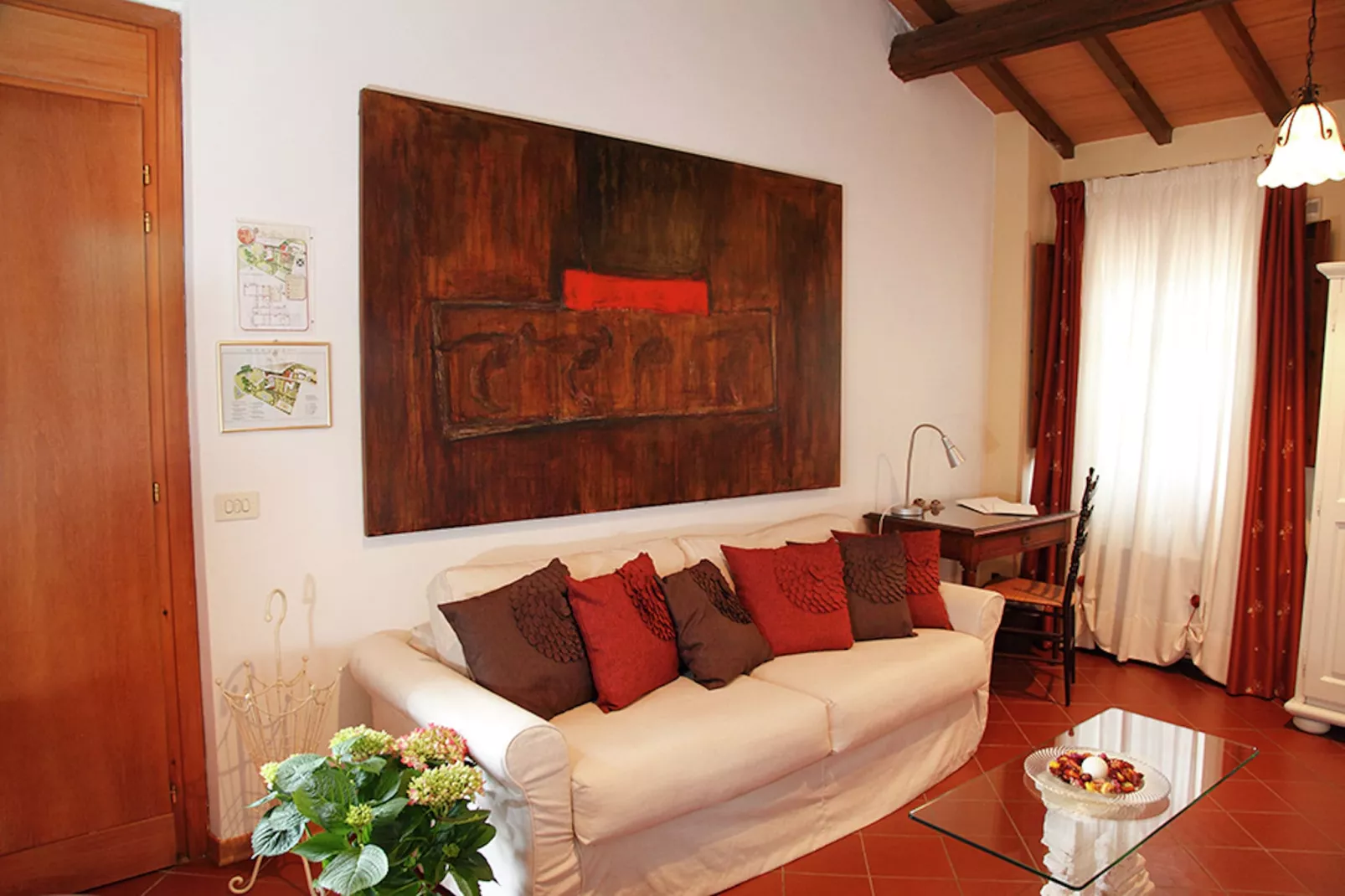 Cinquefoglia-Living room