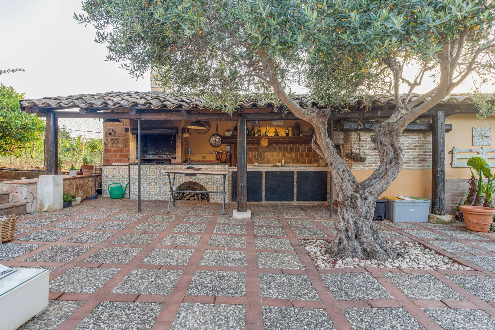Belvilla by OYO Charming Villa with Roof Terrace-Terrace balcony