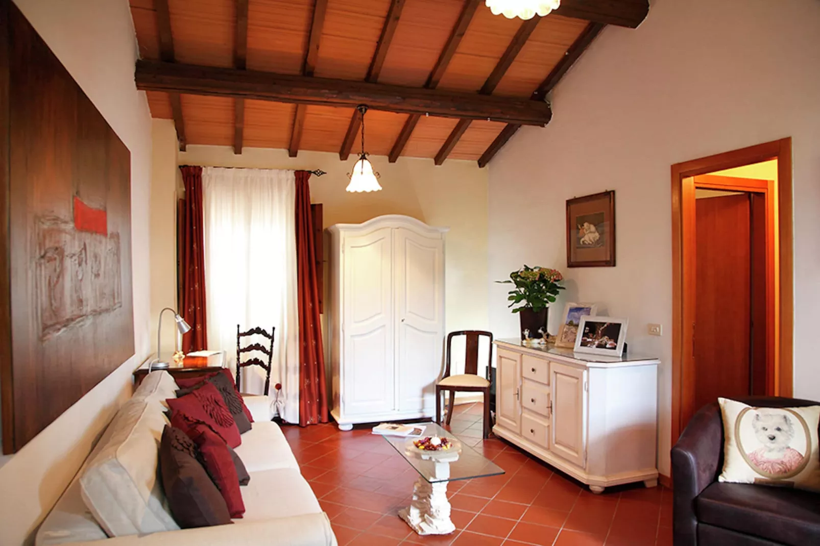 Cinquefoglia-Living room