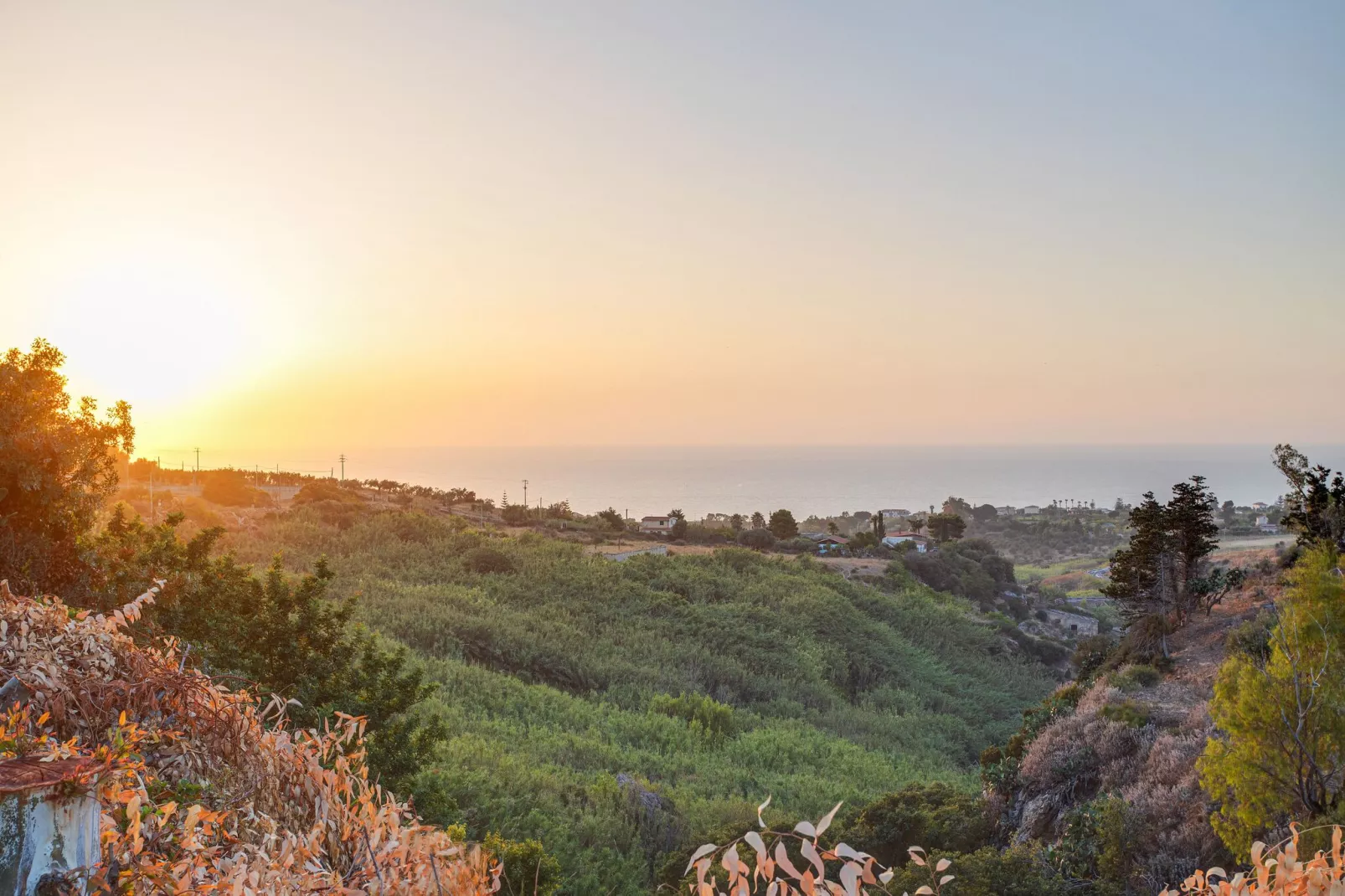 Belvilla by OYO Charming Villa with Roof Terrace-Areas summer 1km