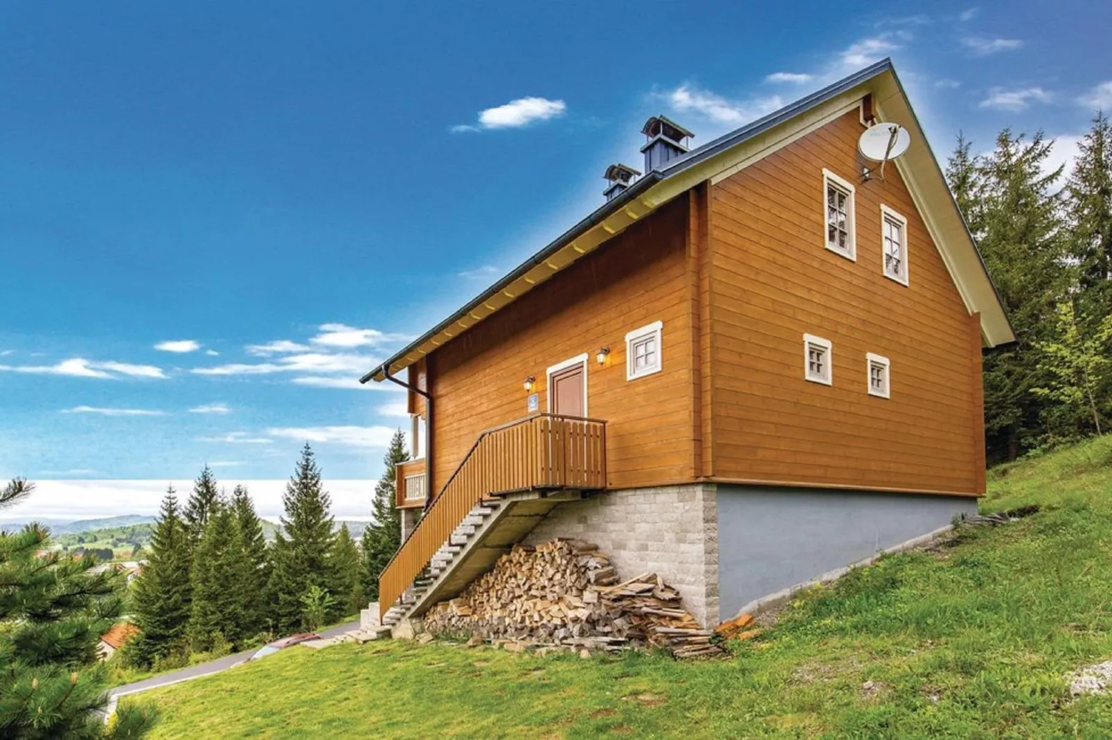 Holiday home Lea-Exterior summer