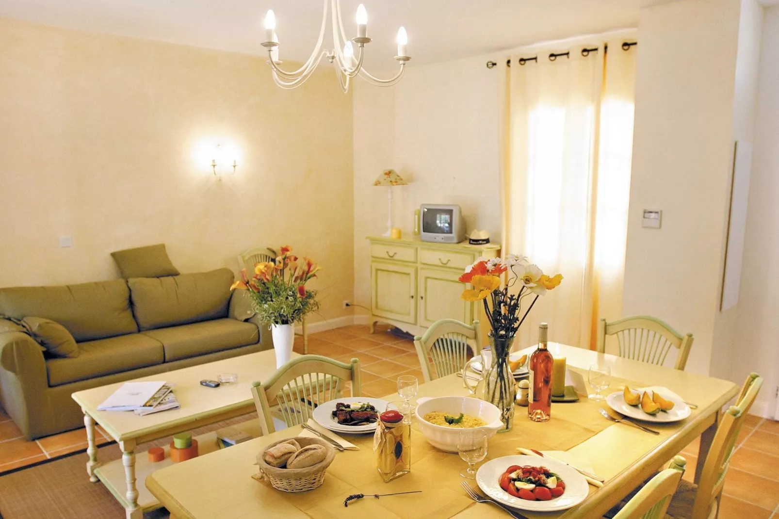 Domaine de Fayence 8-Living room