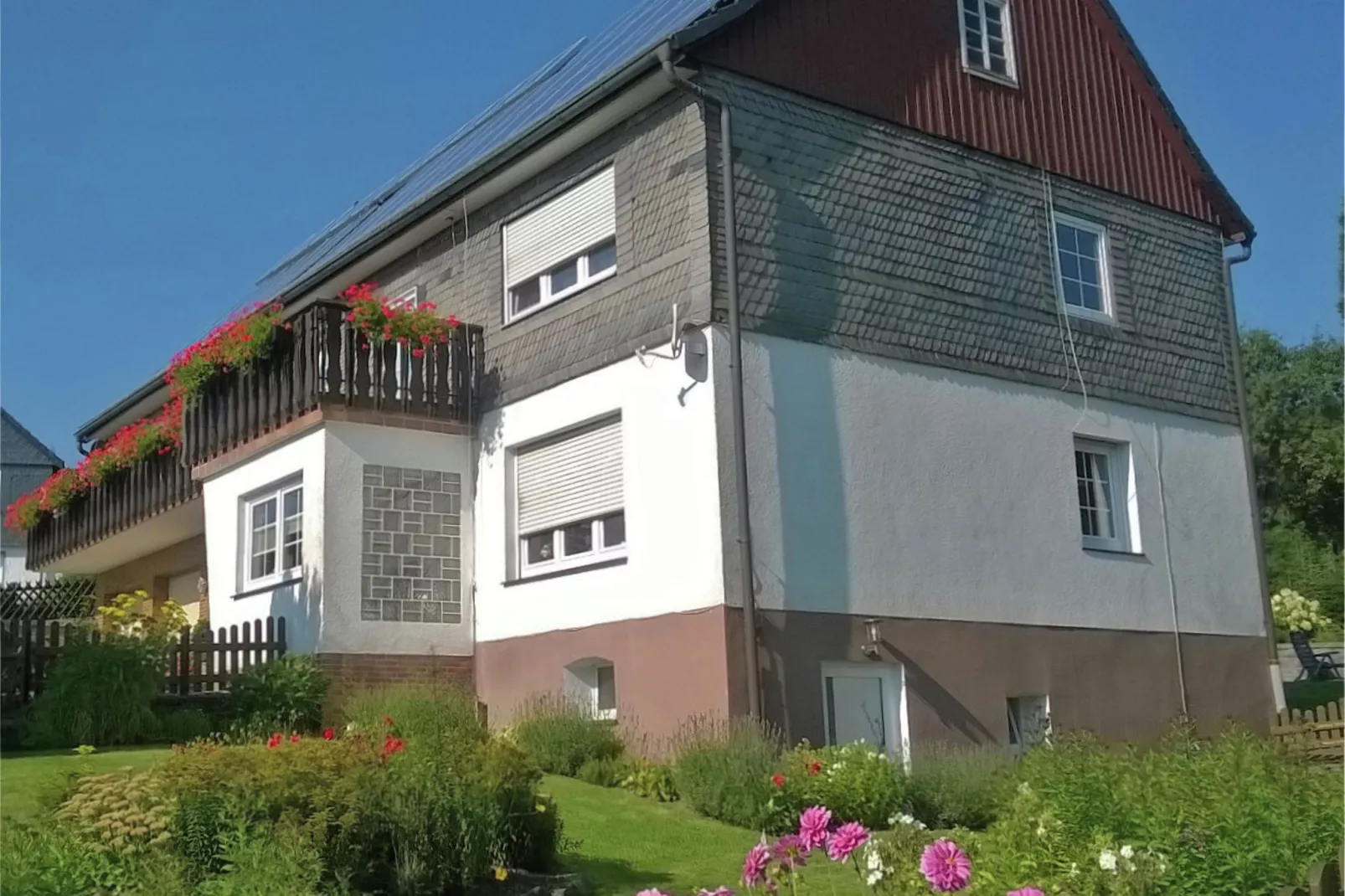 Wissinghausen-Exterior summer