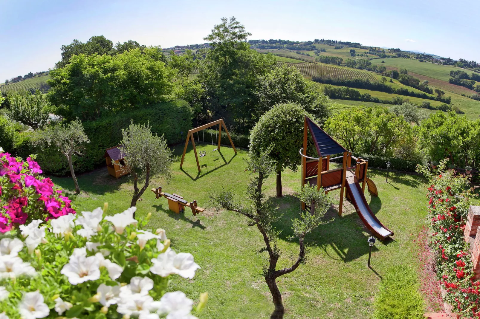 Cinquefoglia-Gardens summer