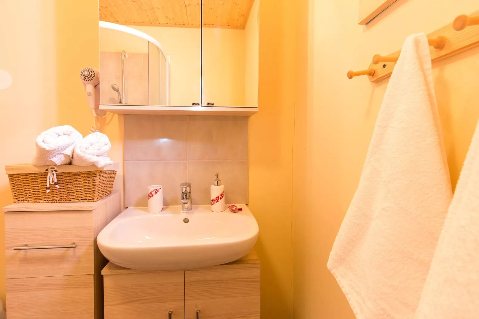 Holiday home Lea-Bathroom