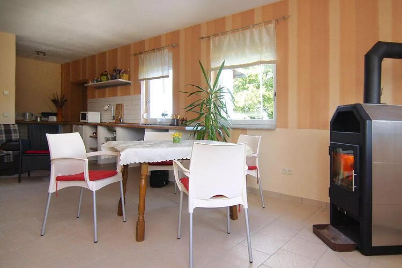 Ferienhaus 60 qm rollstuhlgerecht-Salon