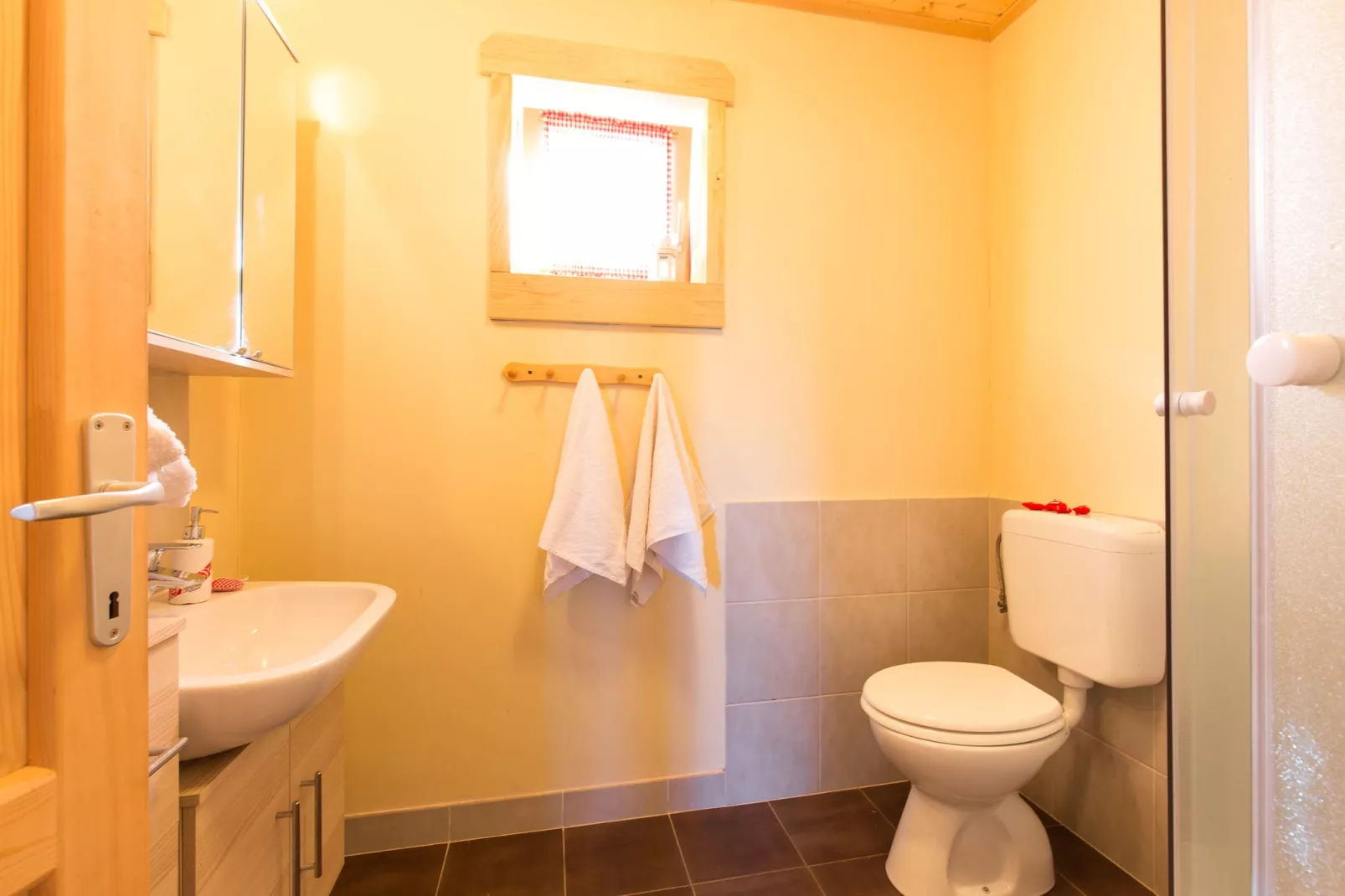 Holiday home Lea-Bathroom